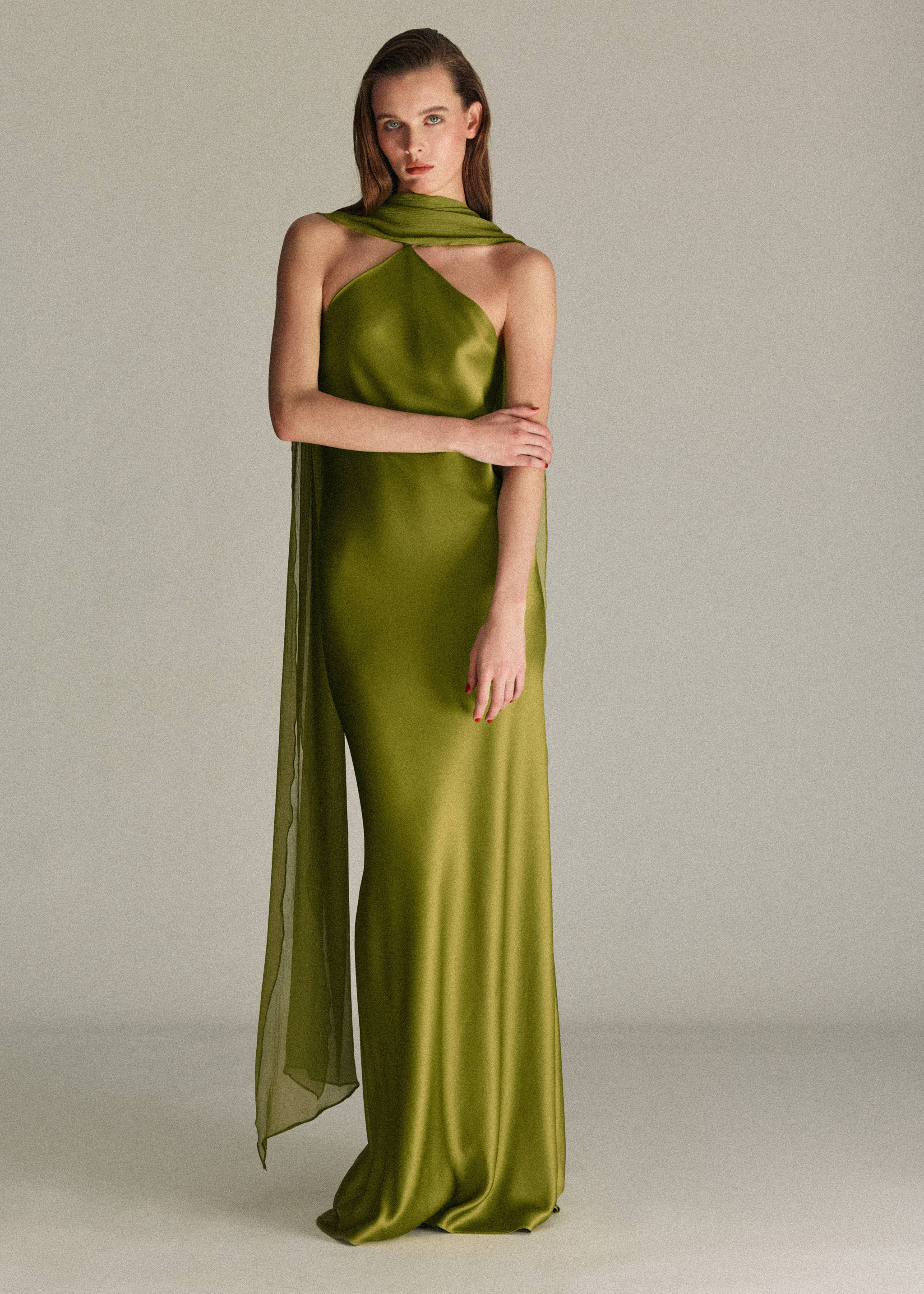 Satin halter neck dress - General plane