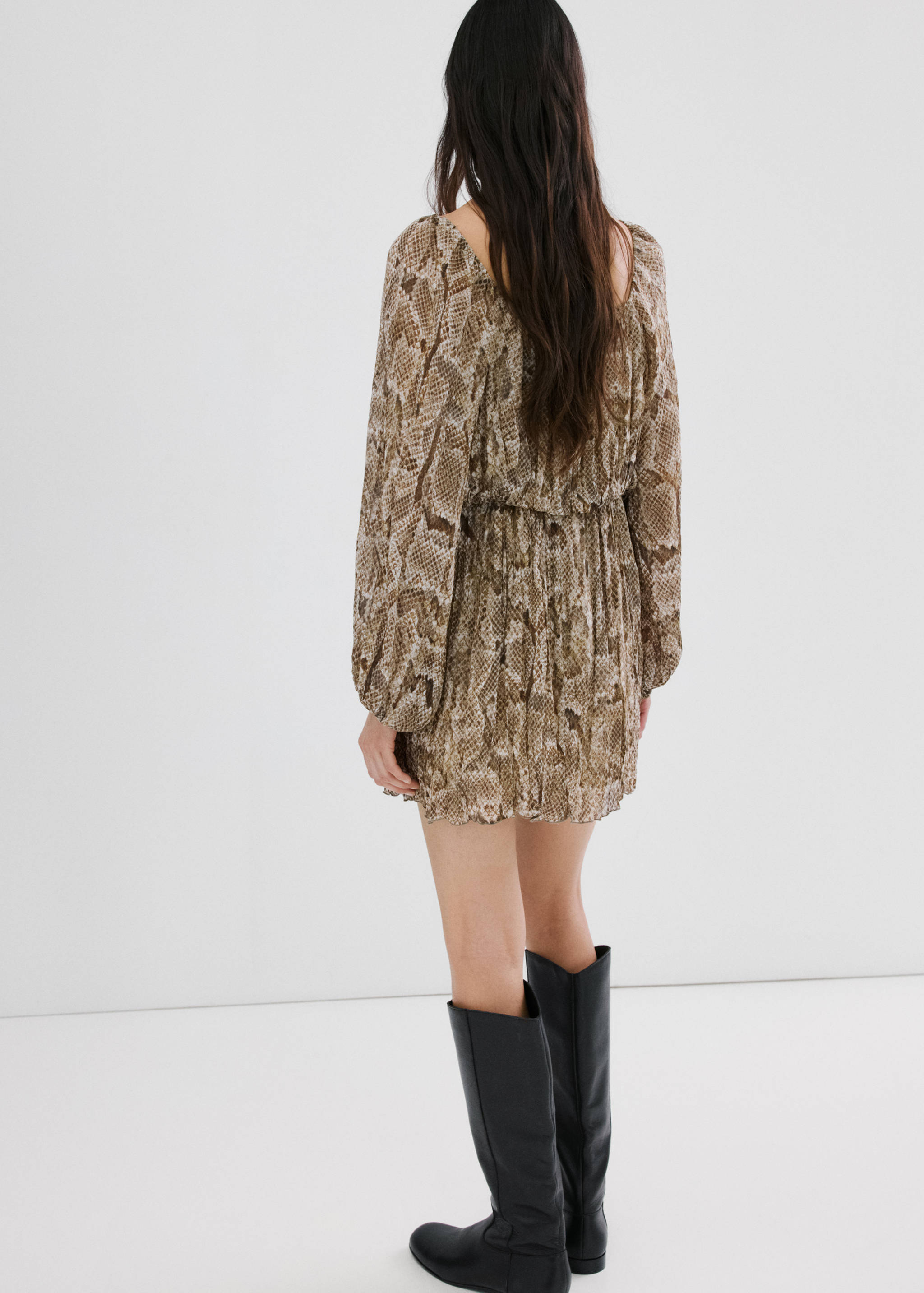 Vestido fluido animal print - Reverso del artículo