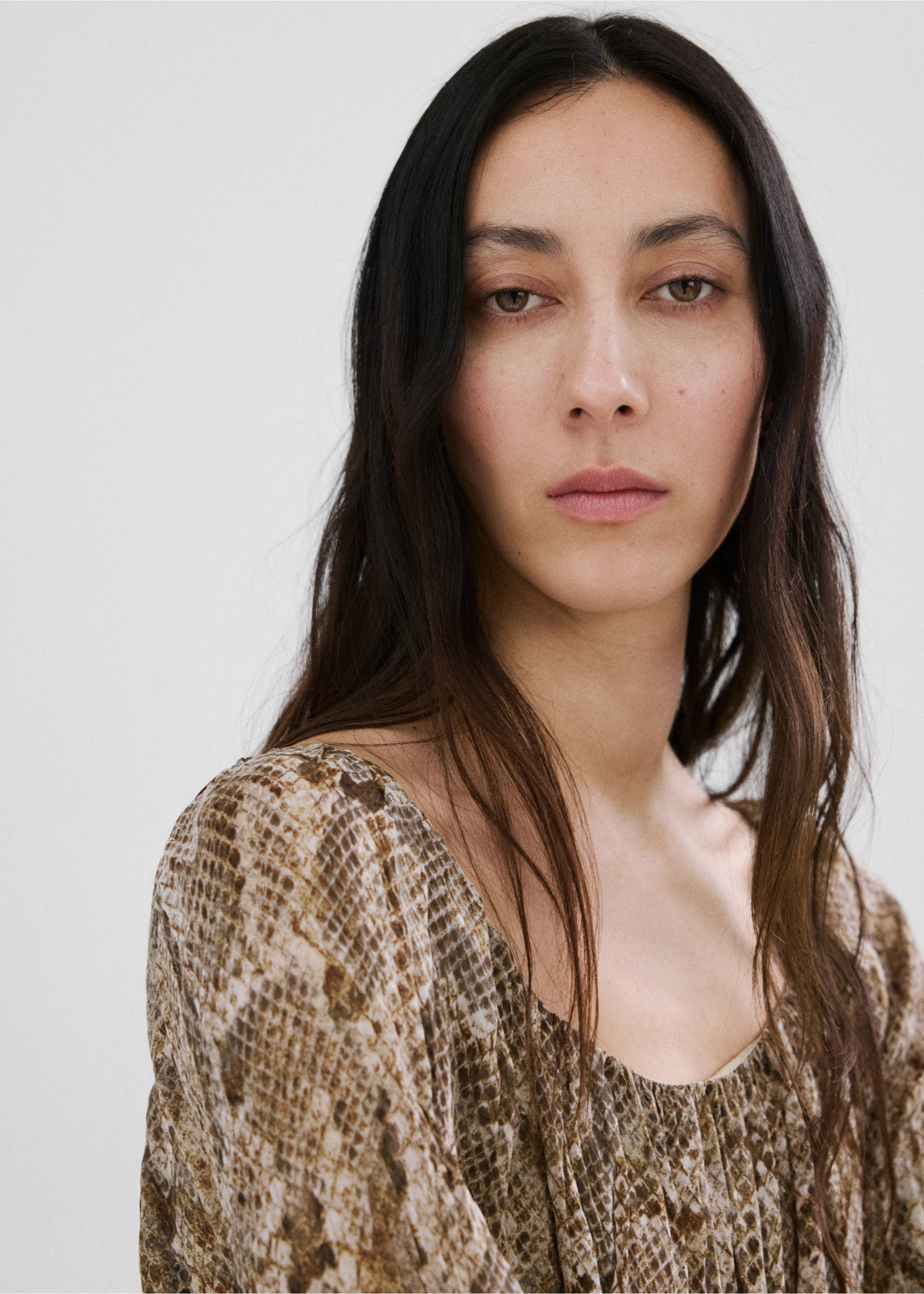 Robe fluide en imprimé animal - Détail de l'article 1, Kaki. Ref: 27016007-00.