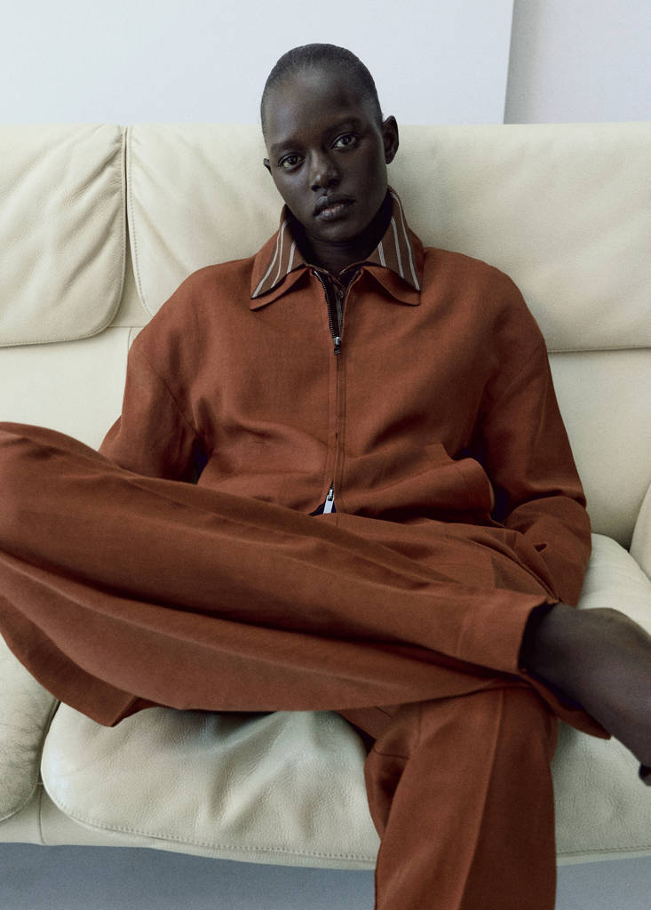 Linen-blend pleated trousers — Russet