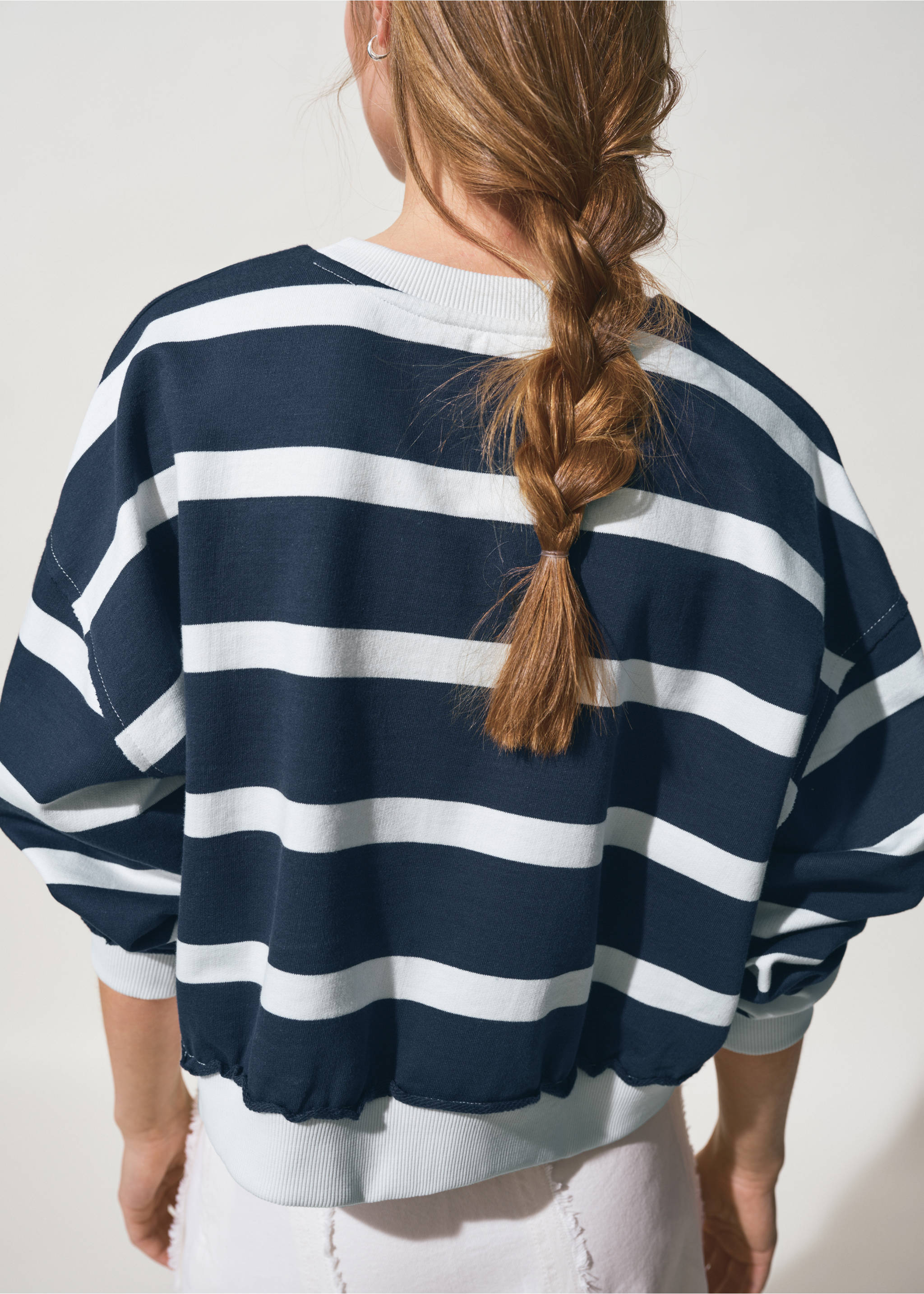 سترة من مزيج القطن مخططة - تفاصيل المنتج 2, أزرق غامق. Ref: 27016357-00.