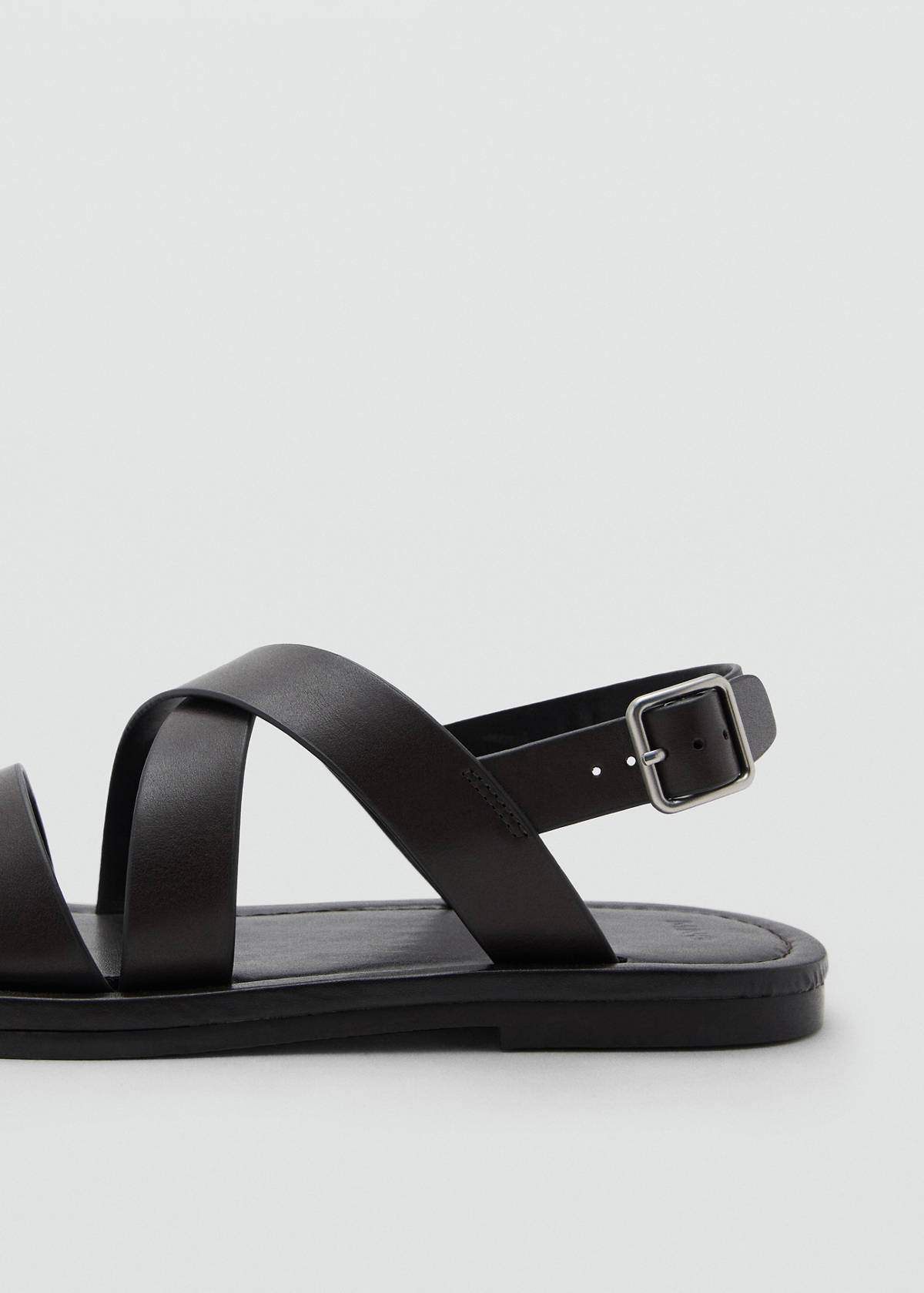 Cross-strap leather sandals — Brown