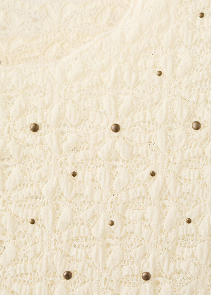 Fitted studded top — Ecru