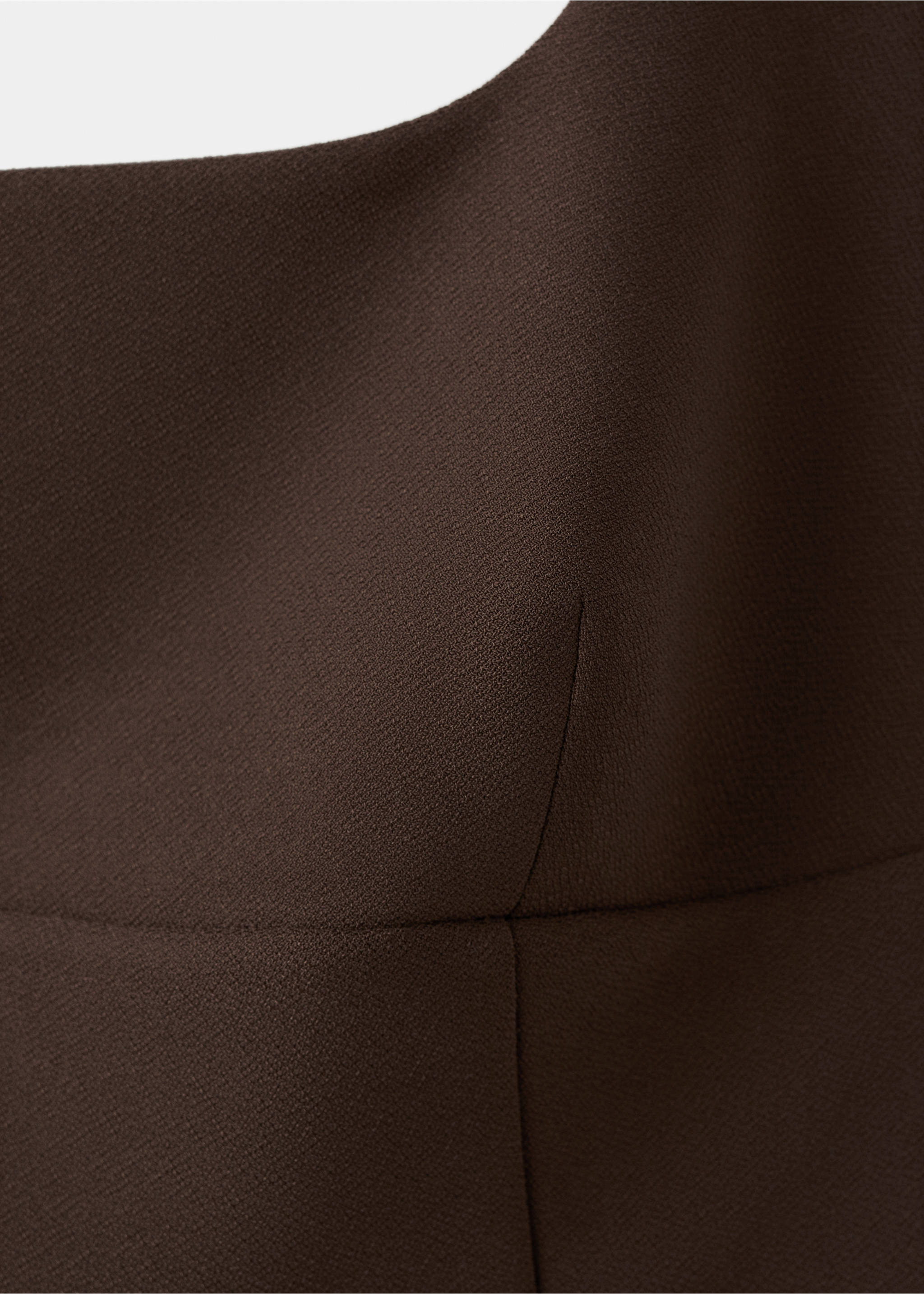 Fitted neckline top - Details of the article 8, Brown. Ref: 27017145-00.