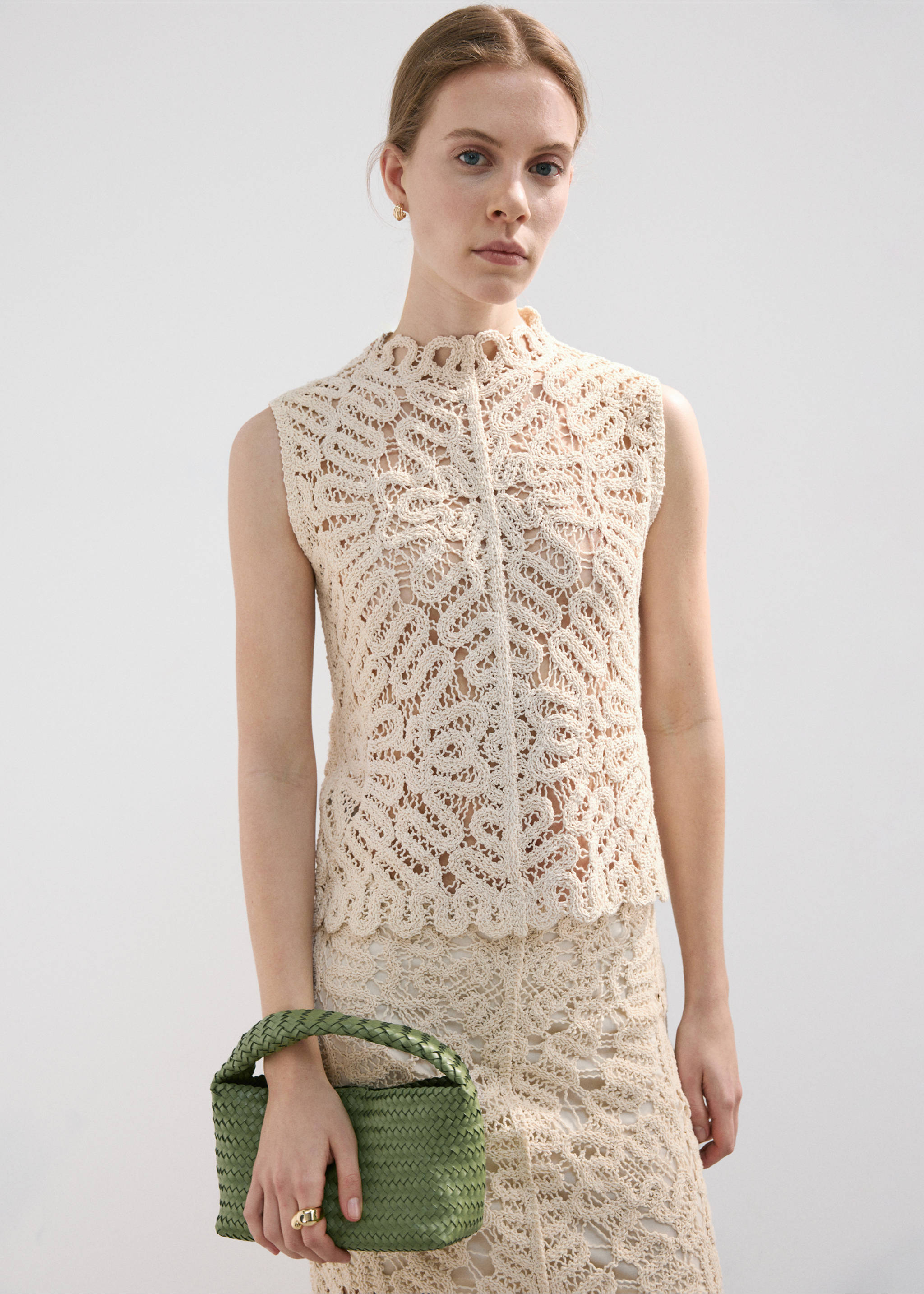 Openwork knit top - Medium plane, Sand. Ref: 27017146-00.