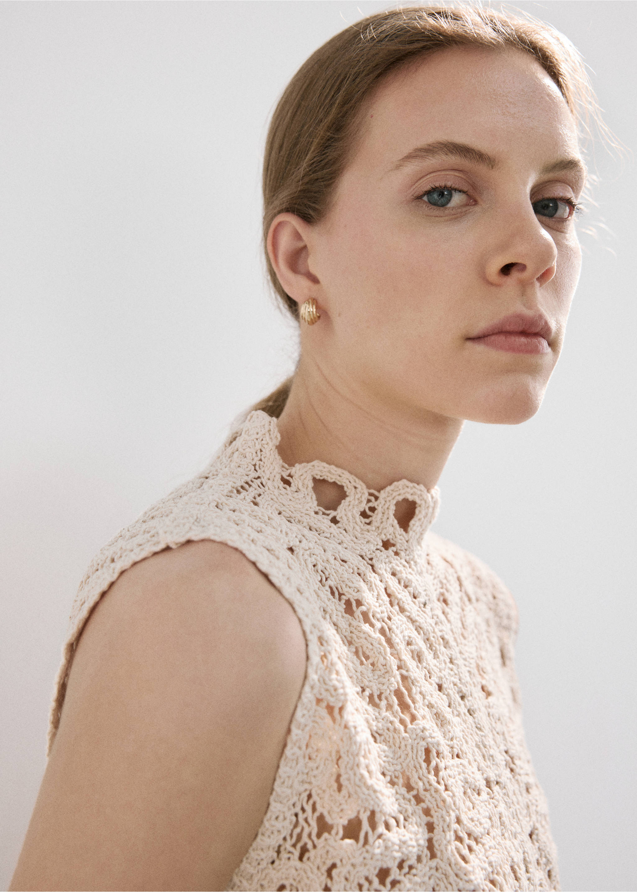 Openwork knit top - Details of the article 1, Sand. Ref: 27017146-00.