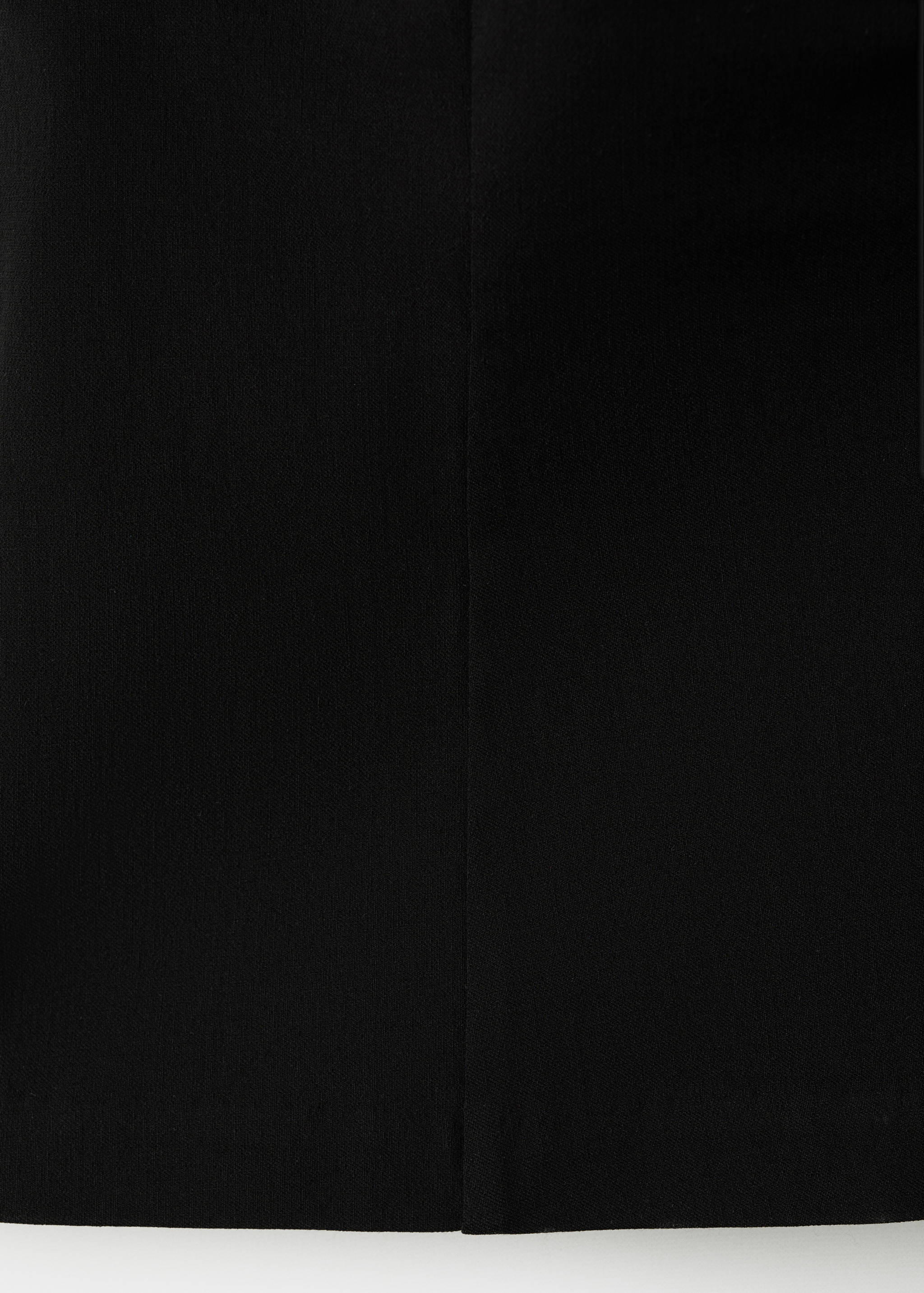 Приталенный топ с декольте - Деталь изделия 0