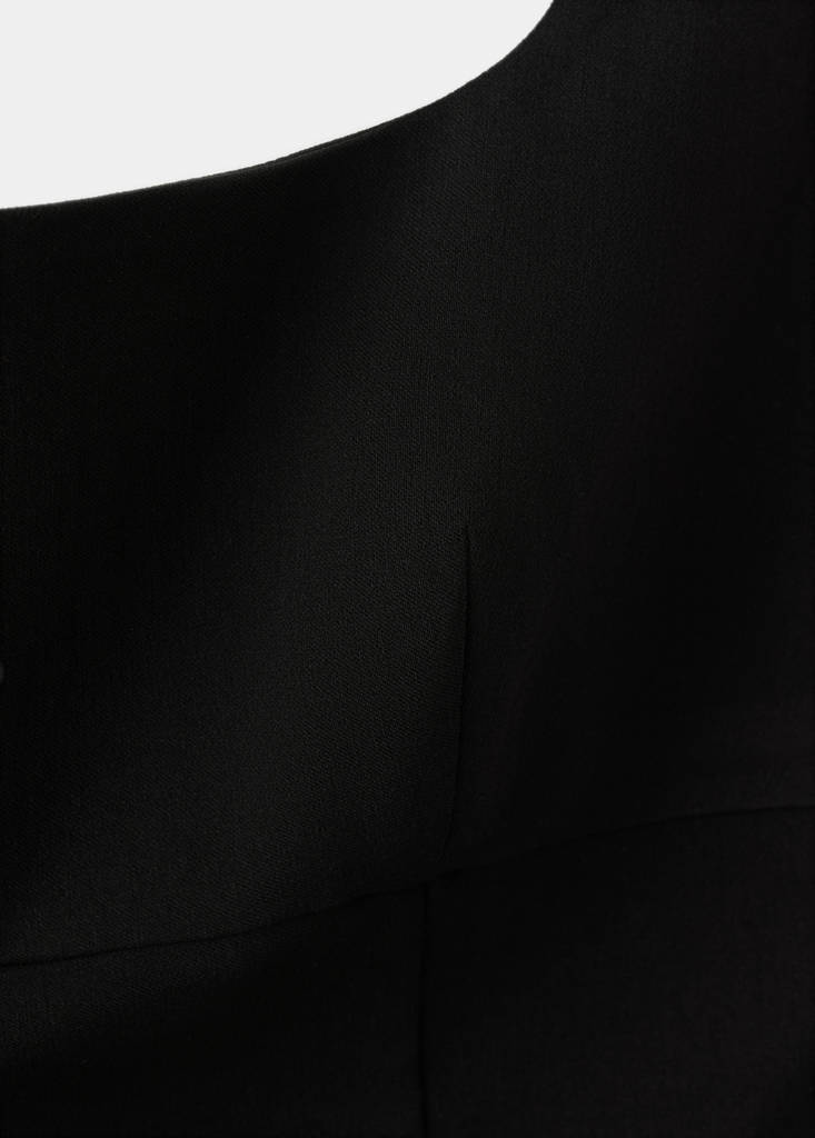 Fitted neckline top — Black