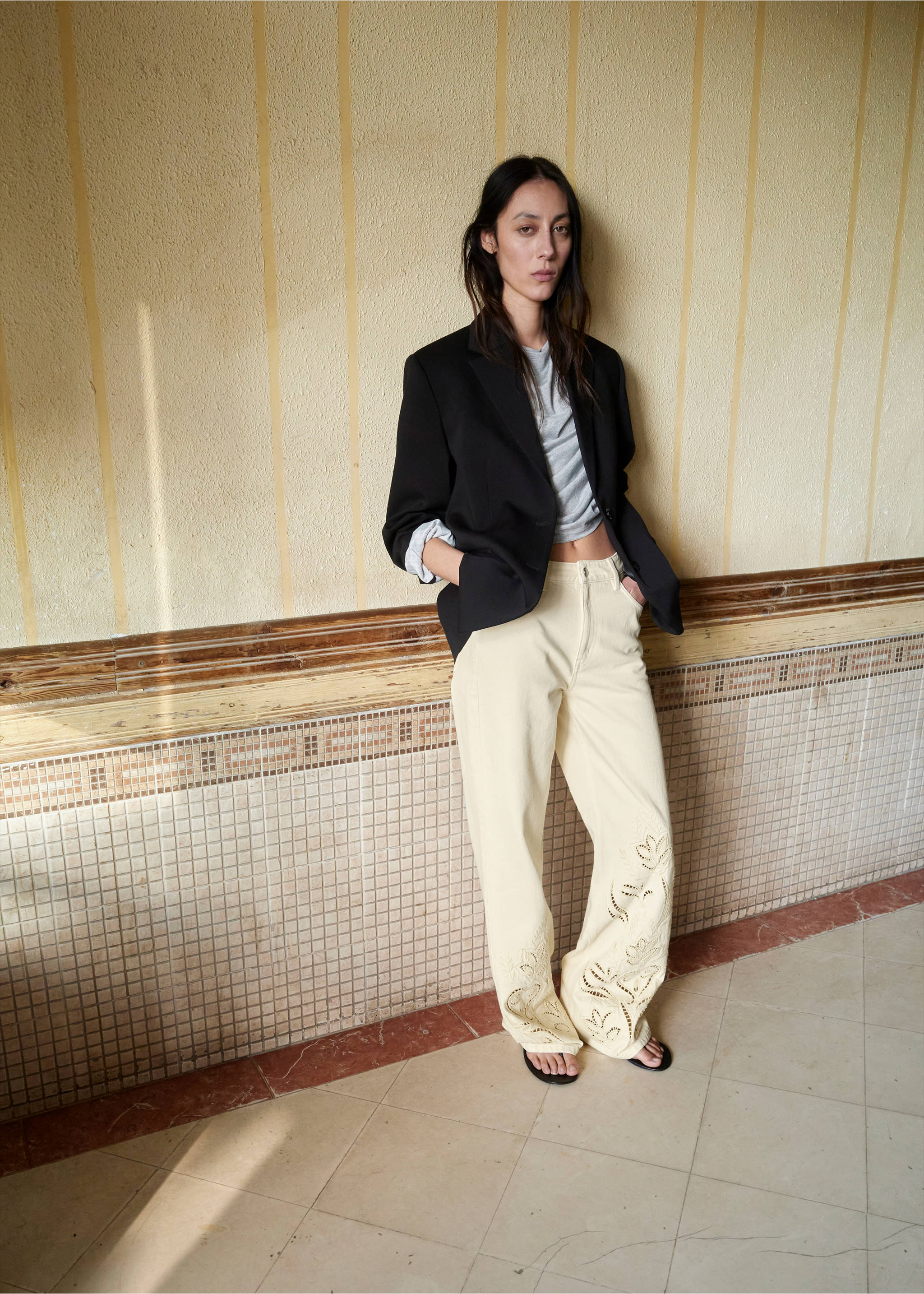 Embroidered cut-out straight jeans - General plane, Vanilla. Ref: 27017157-00.