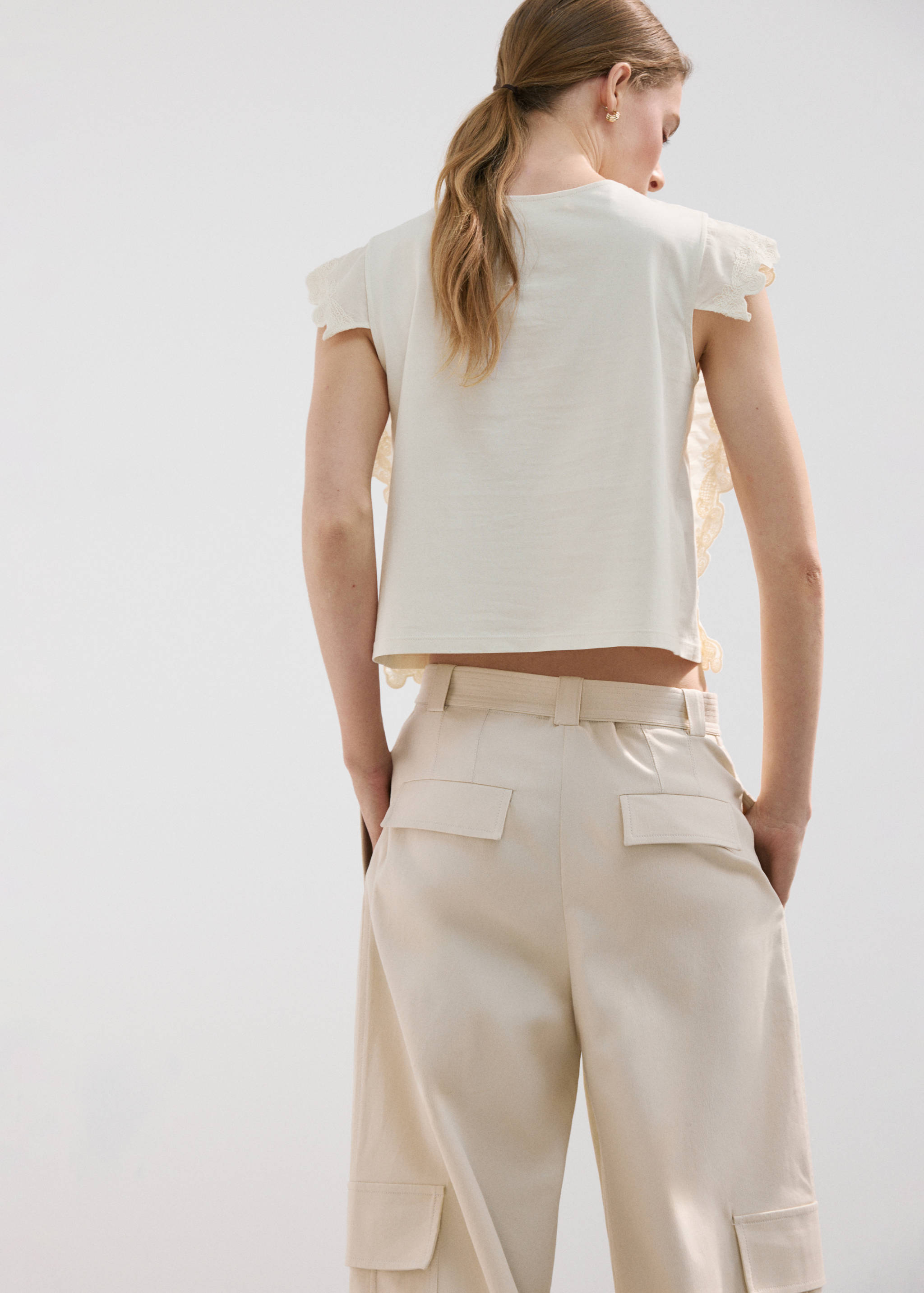 Top algodón detalles bordados - Reverso del artículo