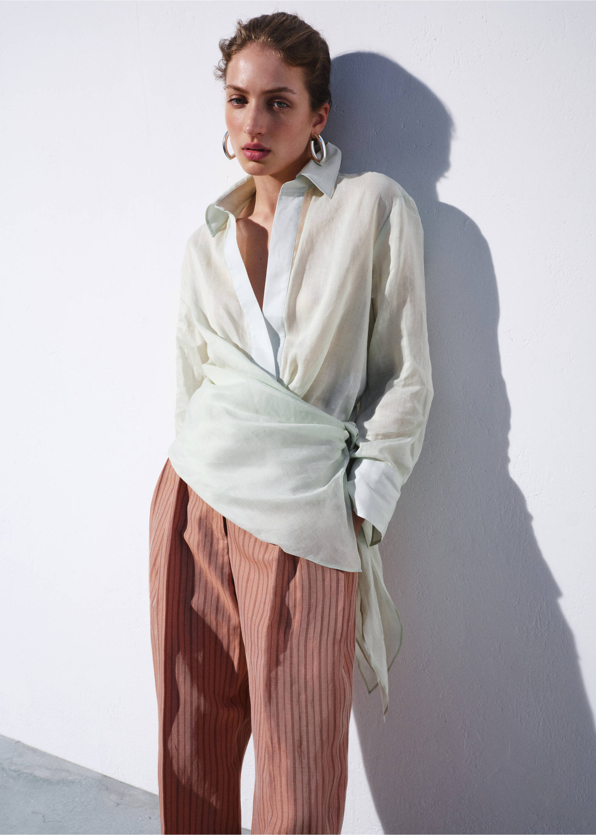 Striped linen suit trousers - Details of the article 6, Pink. Ref: 27017160-00.