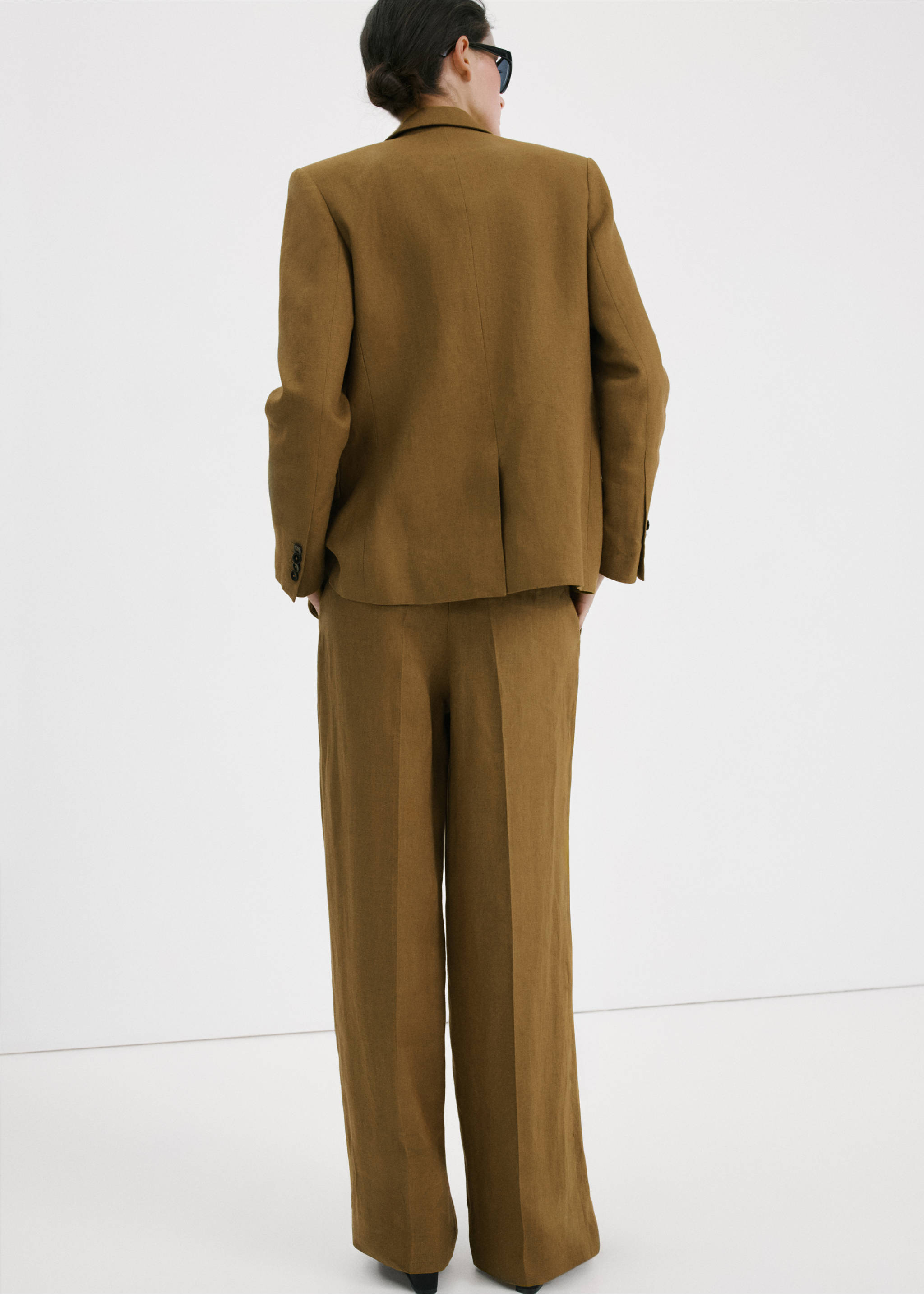 Straight-fit linen suit trousers - Reverse of the article, Olive Green. Ref: 27017162-00.