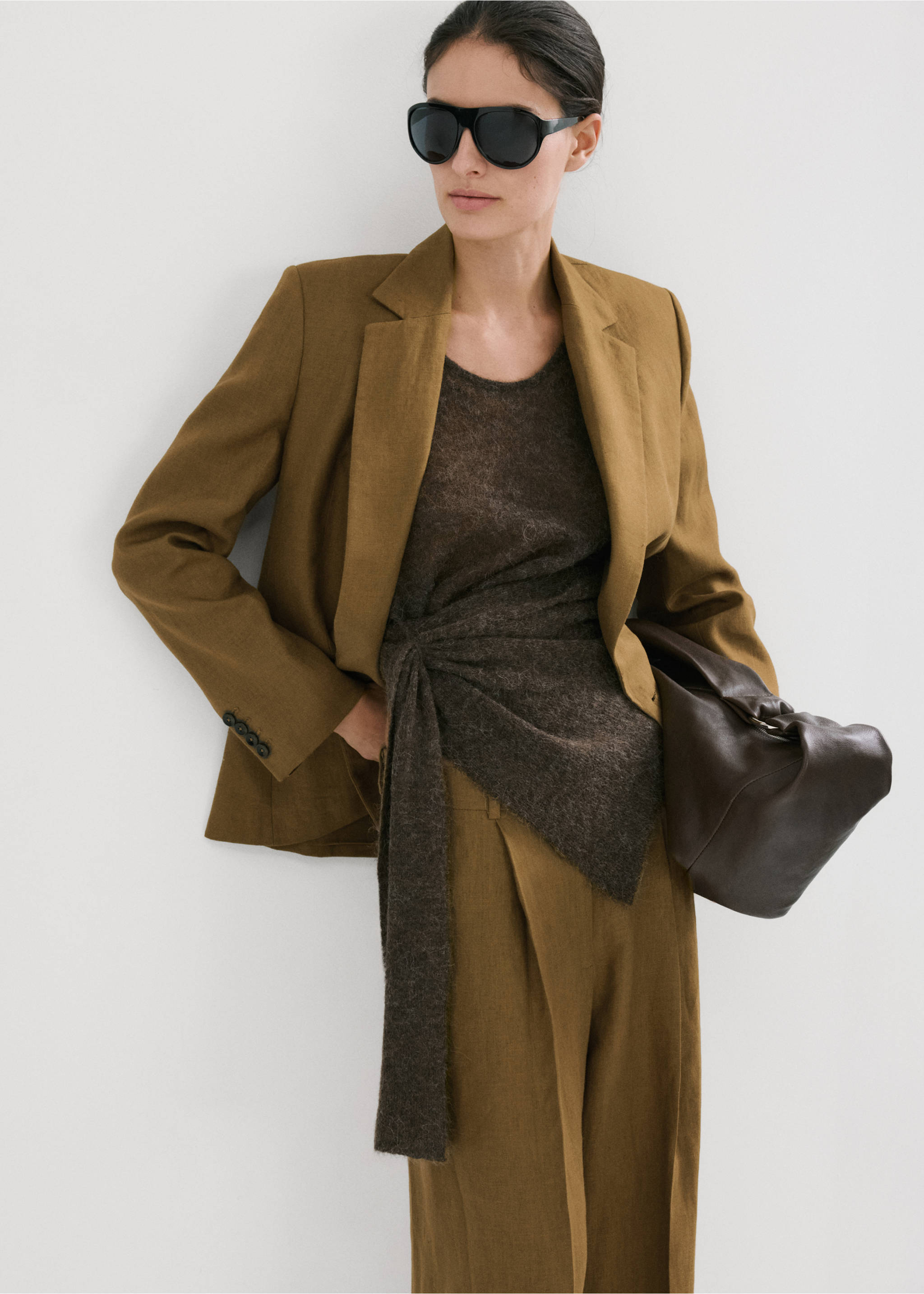 Straight-fit linen suit trousers - Details of the article 1, Olive Green. Ref: 27017162-00.