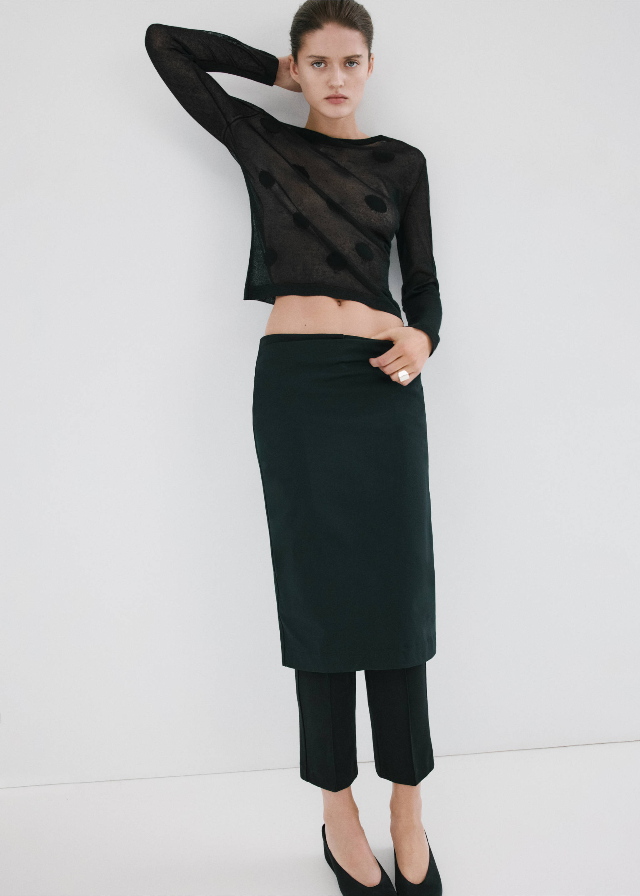 Polka-dot knitted sweater - General plane, Black. Ref: 27017168-00.