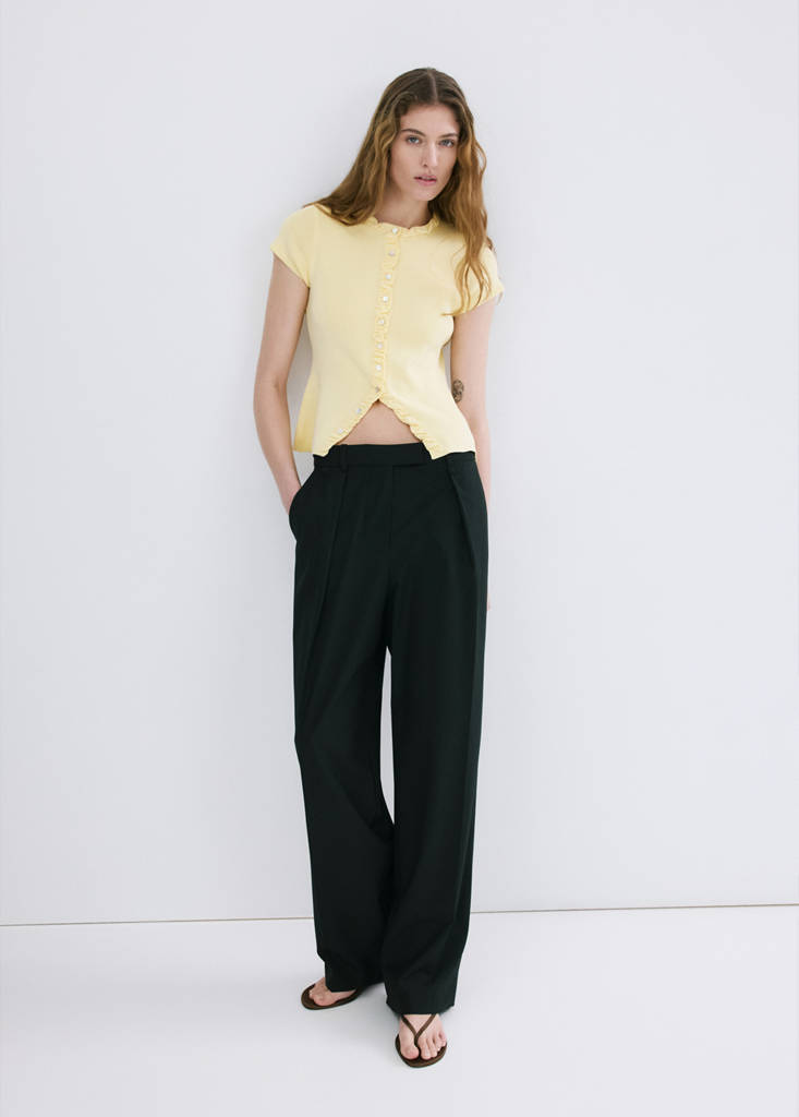 Fine knit sweater with buttons — Vanilla