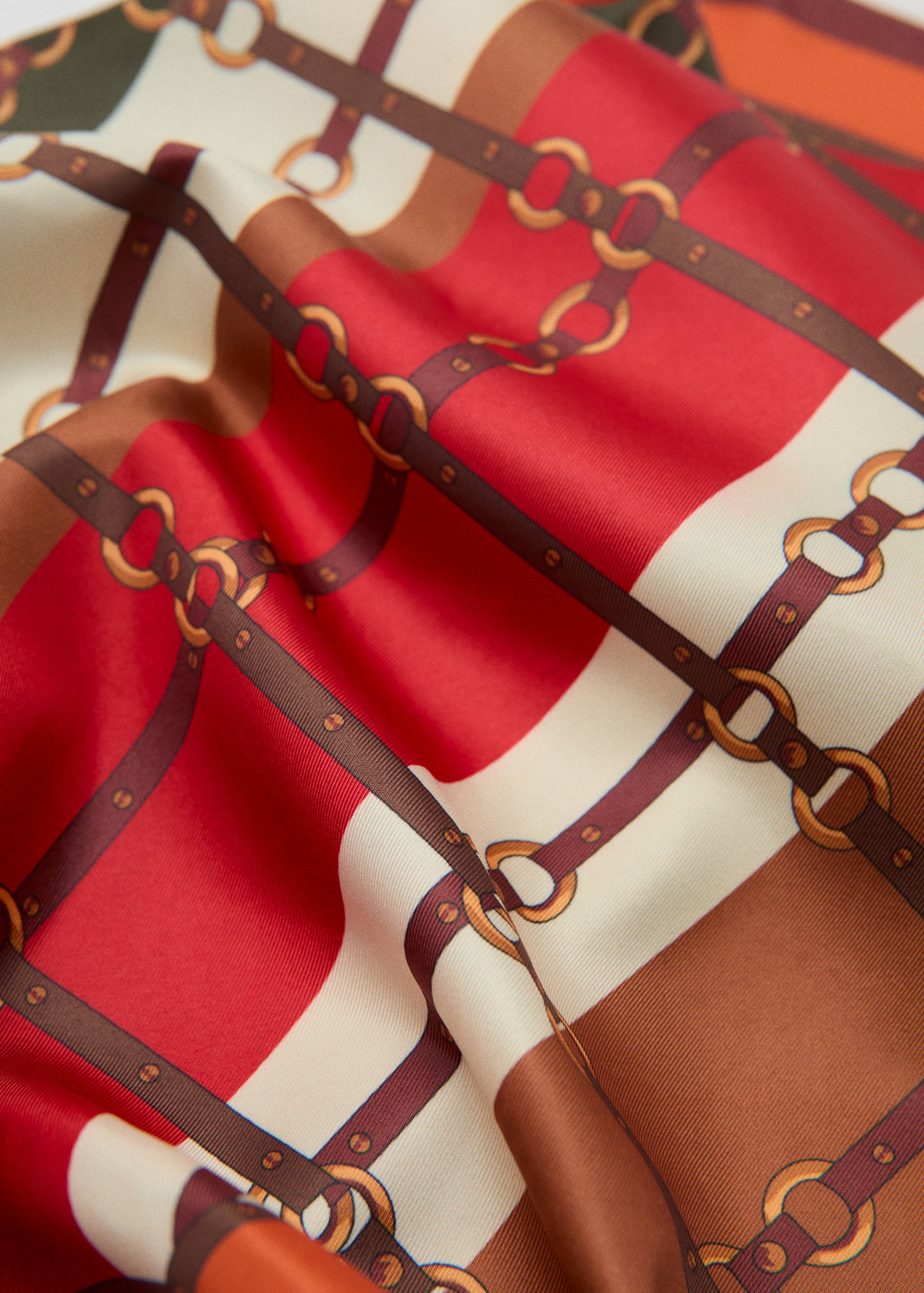 Foulard imprimé géométrique - Plan moyen