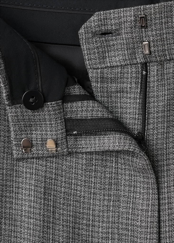 Straight-fit linen-blend suit trousers — Black