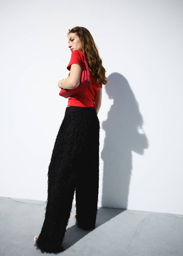 Straight-leg textured yarn trousers — Black
