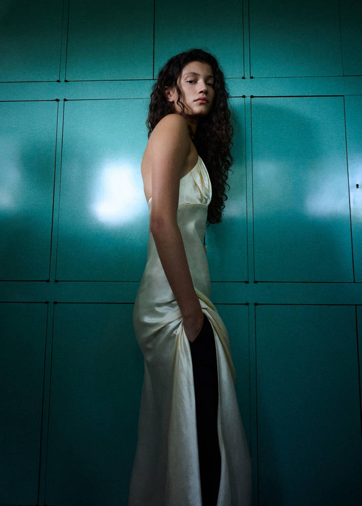 Satin V-neck dress — Ecru