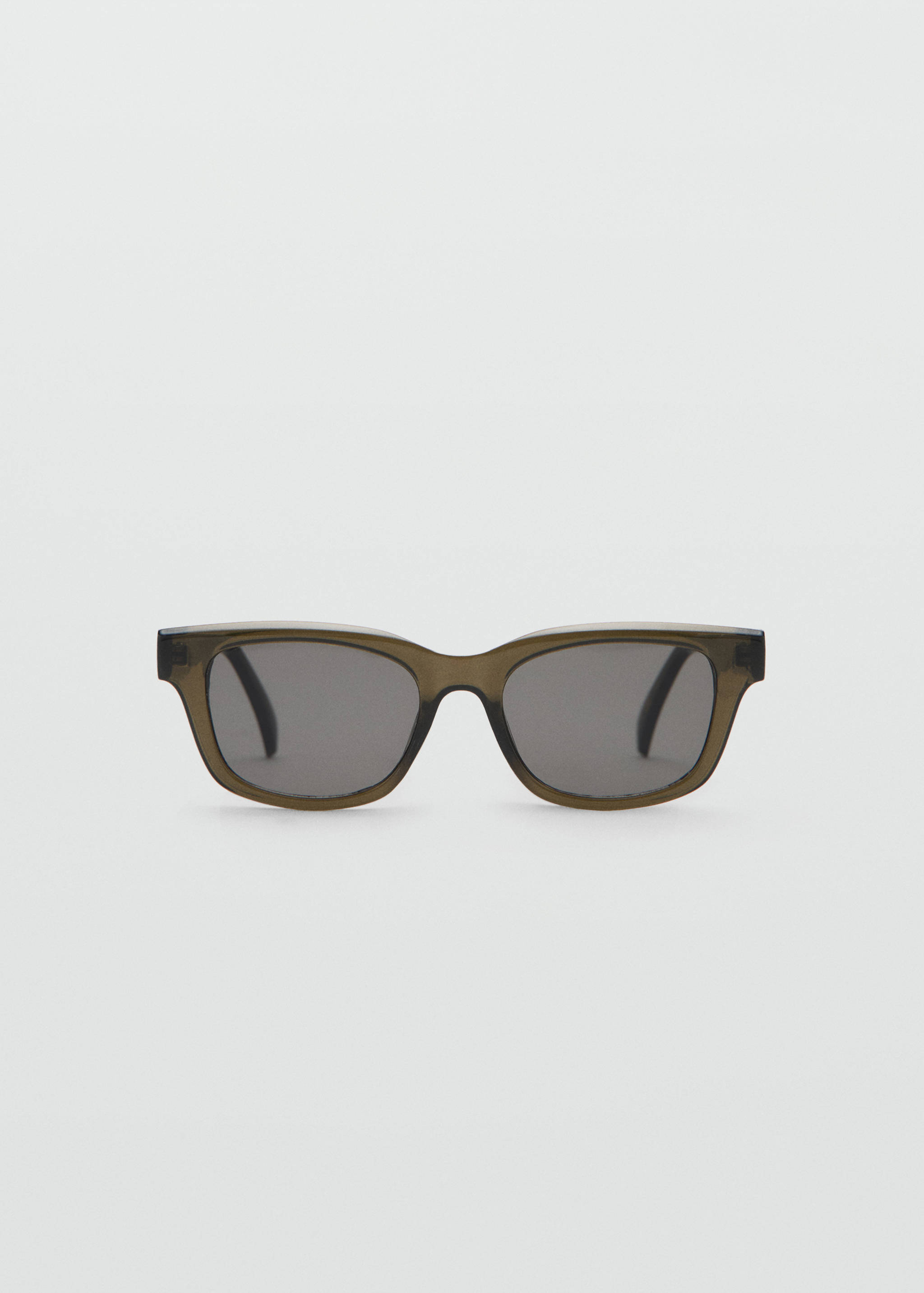 Солнцезащитные очки в пластиковой оправе - Изделие без модели