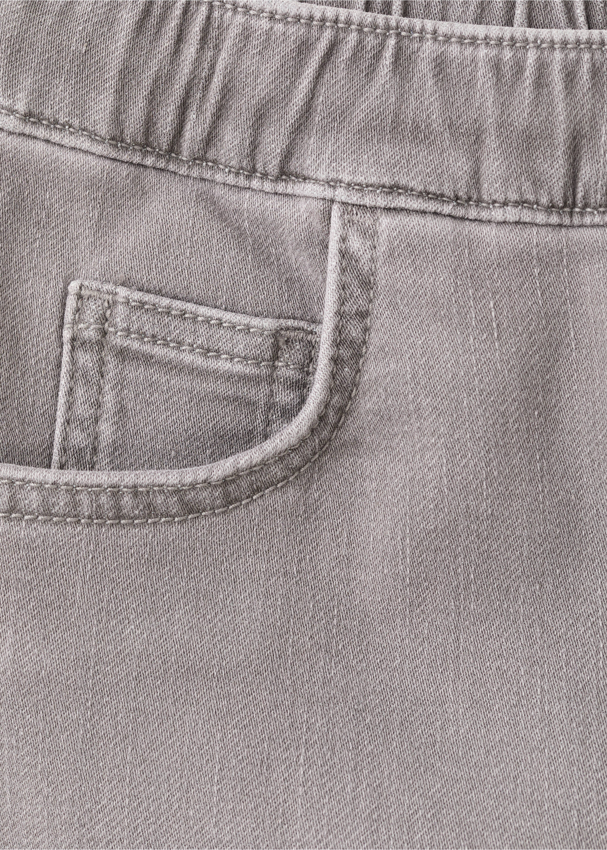 Bermuda en denim à taille élastique - Détail de l'article 0, Gris denim. Ref: 27017914-00.
