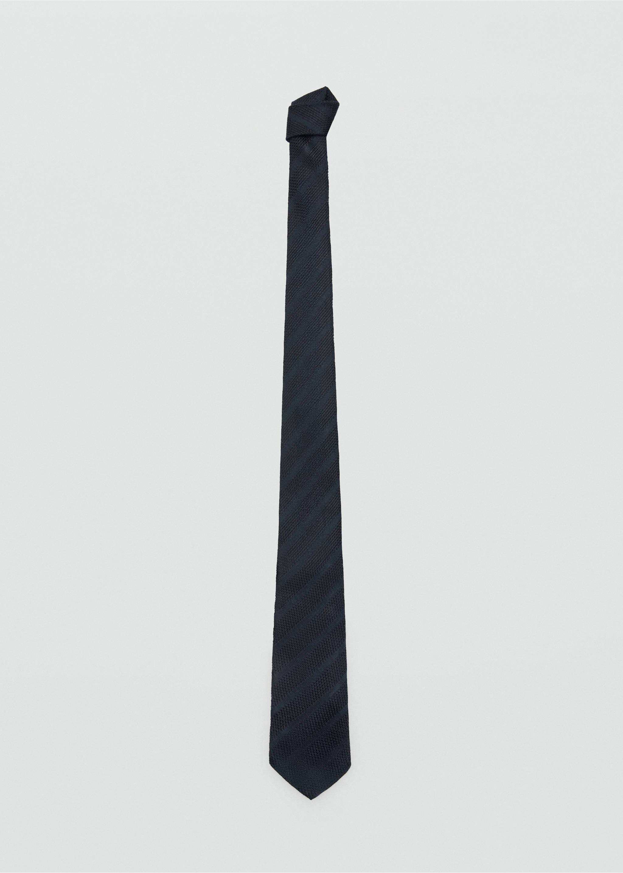 100% silk tie with microstructured stripes - Article without model, Navy. Ref: 27017923-00.