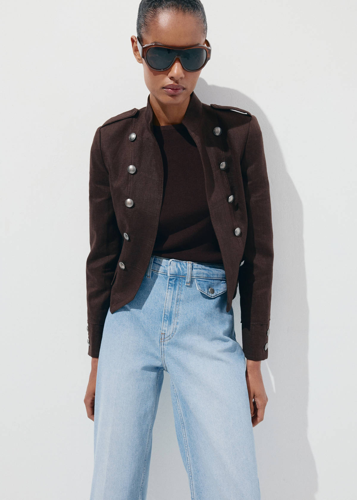Wide leg mid-rise jeans with pockets — Medium Blue