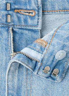 Wide leg mid-rise jeans with pockets — Medium Blue 10