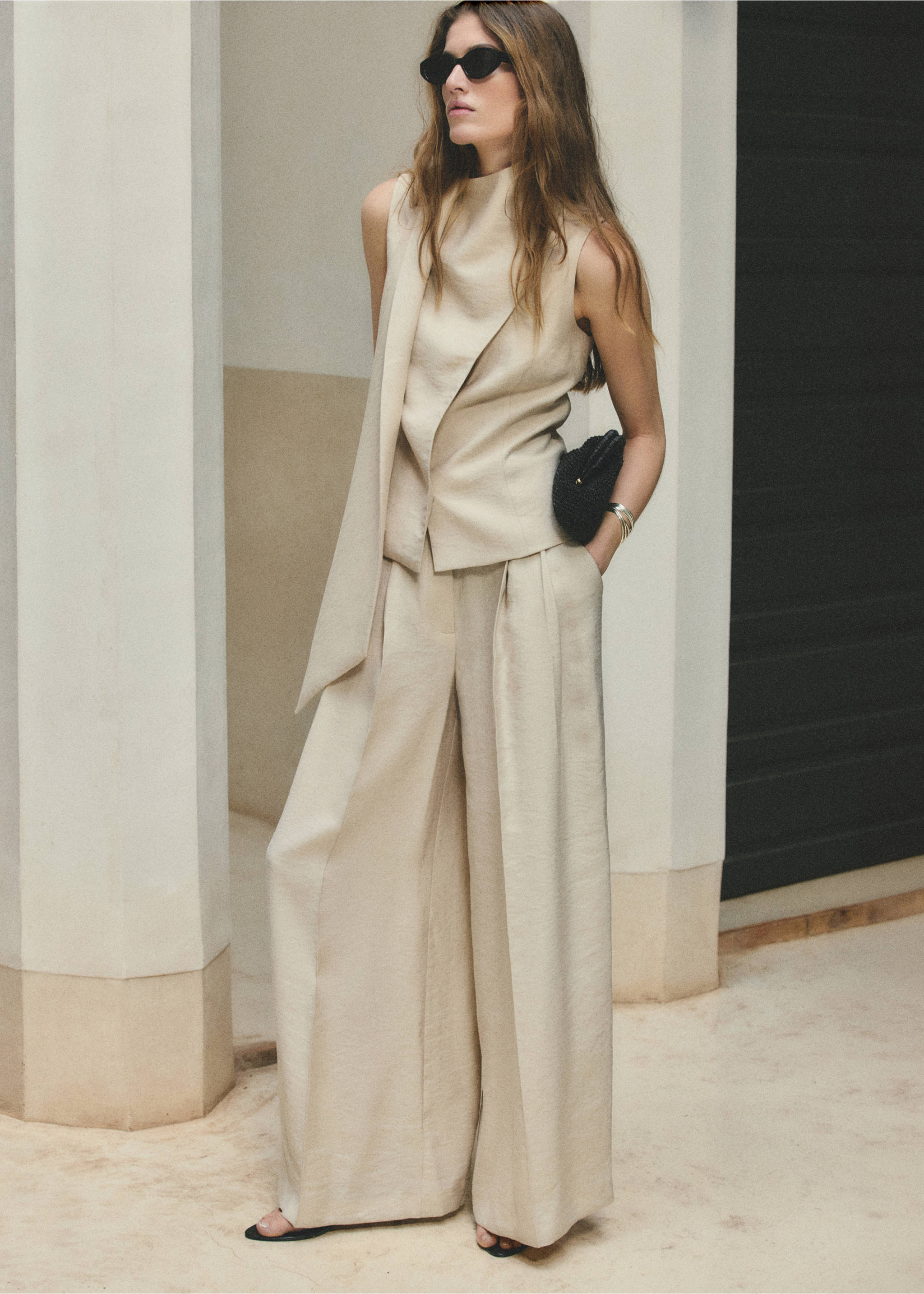 Прямые брюки из лиоцелла - Общий план, Пастельный светло-серый. Ref: 27017948-00.