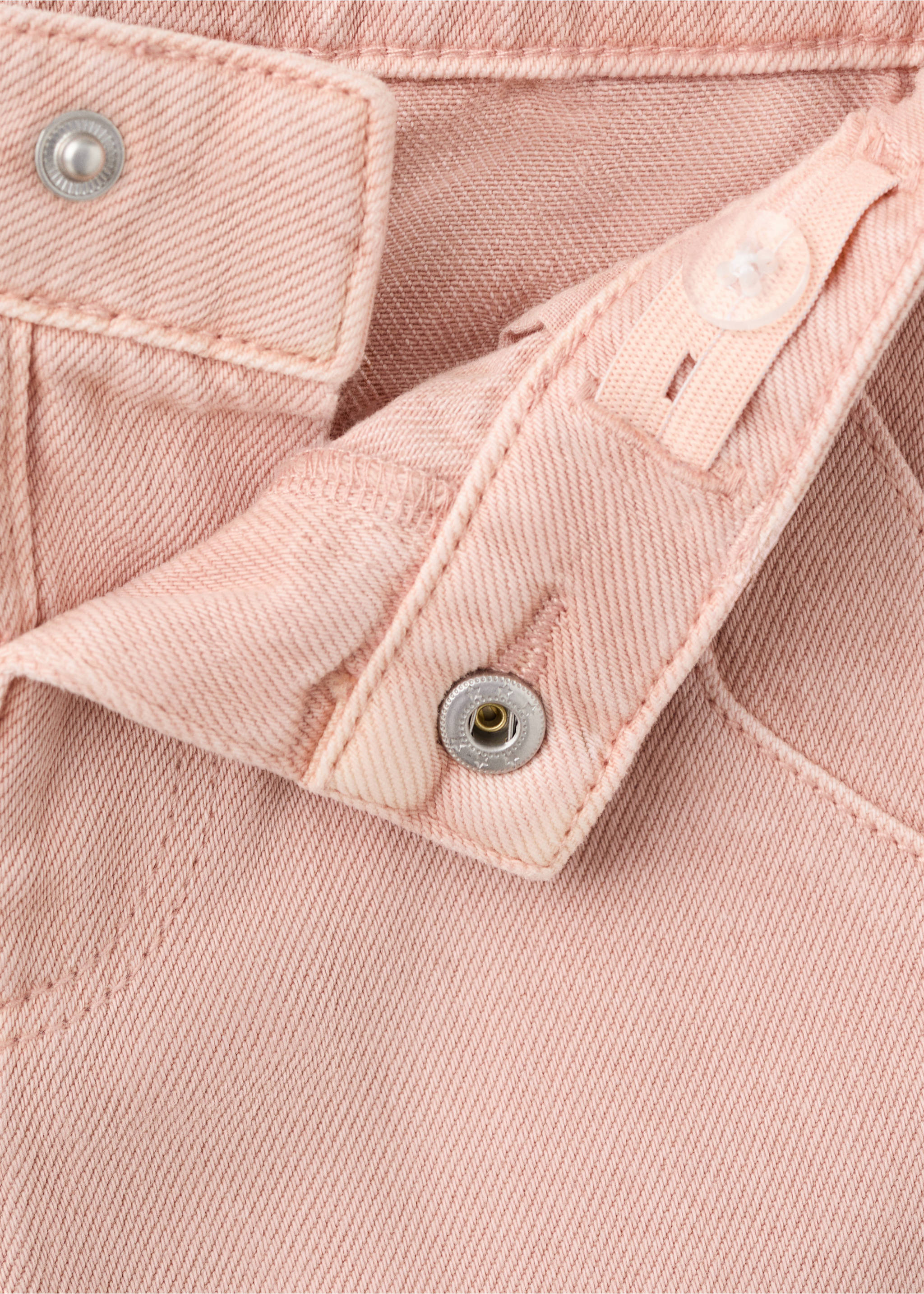 Denim Bermuda shorts - Details of the article 8, Pale Pink. Ref: 27018272-00.