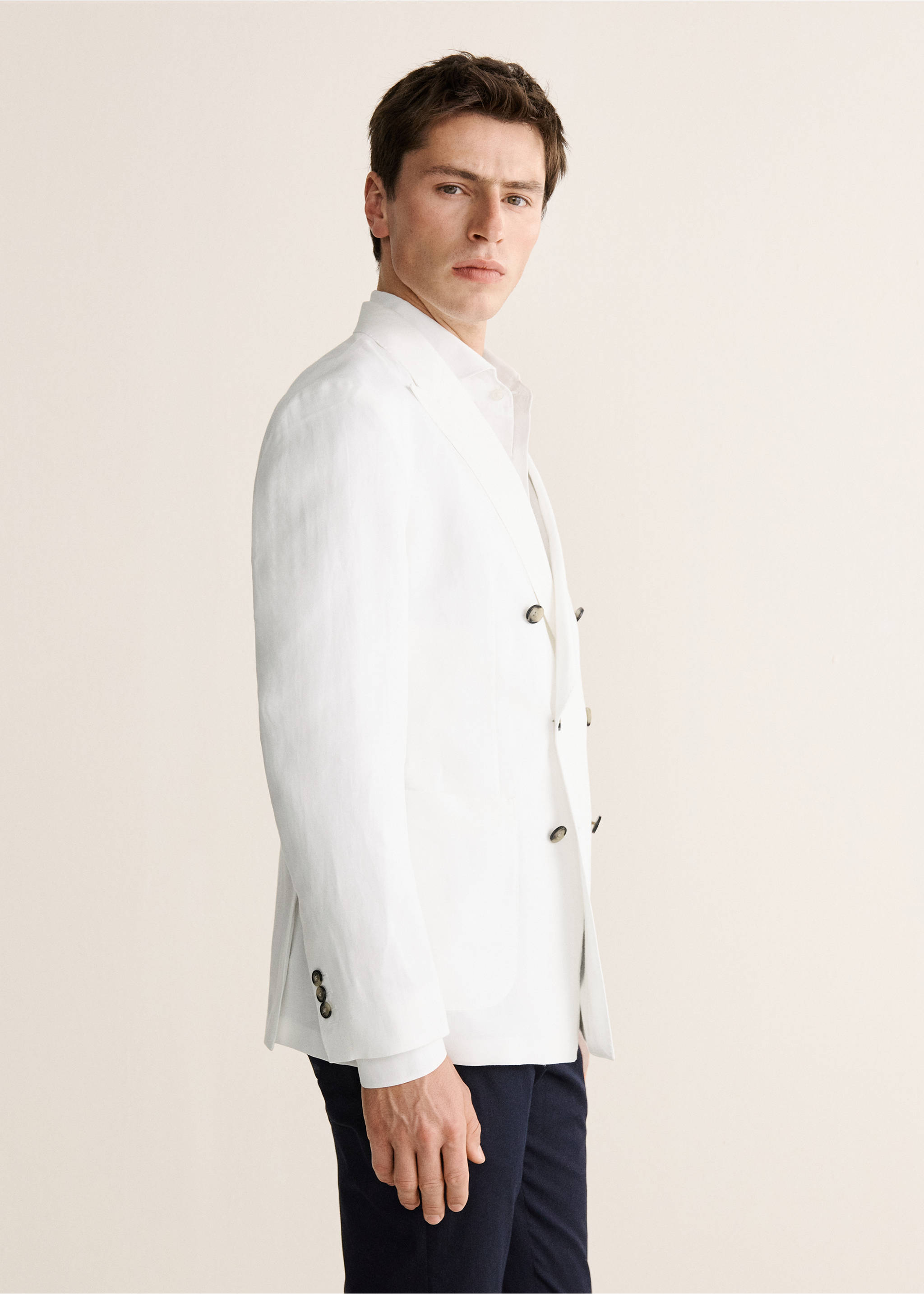 Americana traje mezcla lino slim fit cruzada - Detalle del artículo 2, Blanco. Ref: 27018275-00.