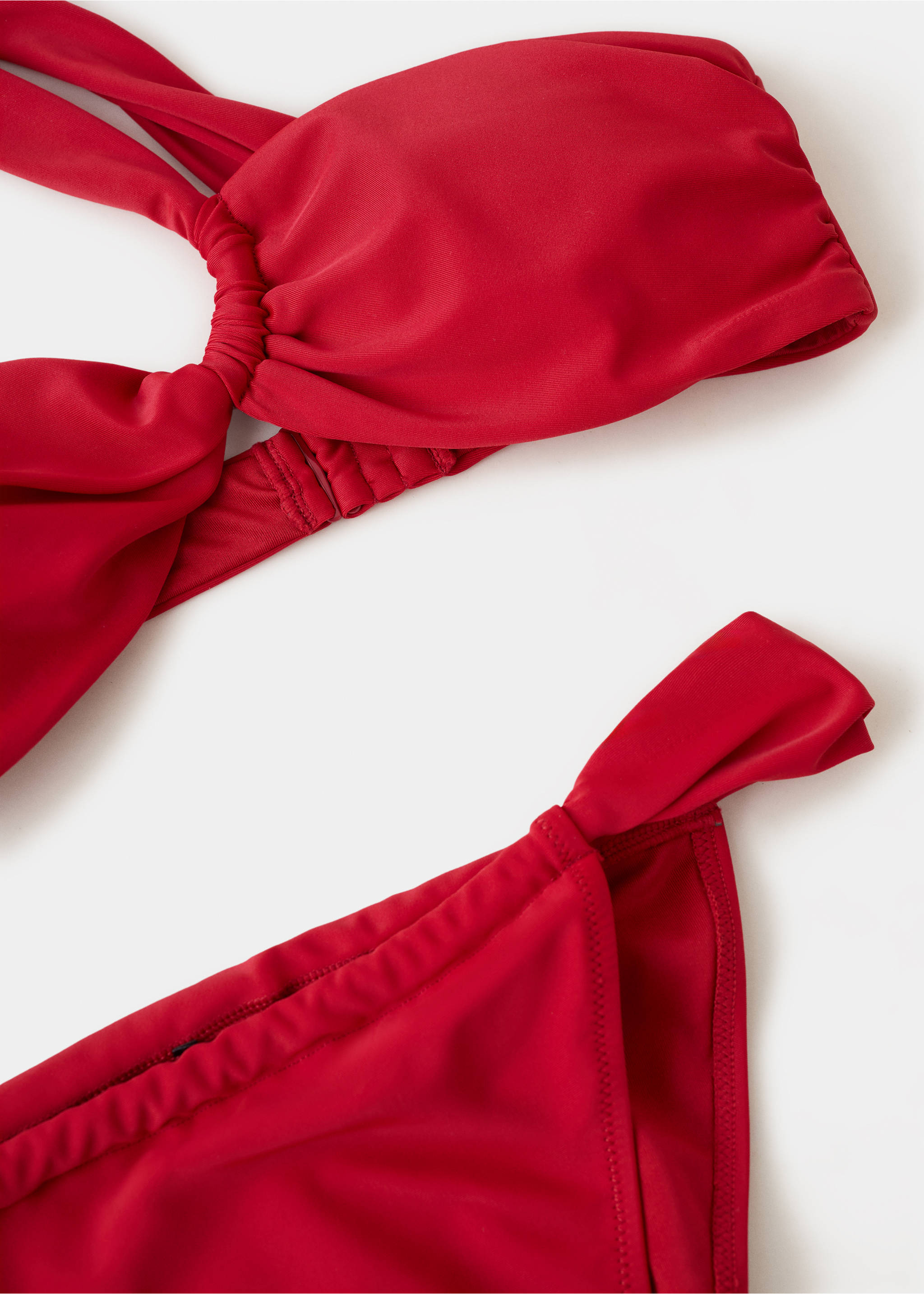 Classic bikini knicker - Details of the article 0, Red. Ref: 27018653-00.