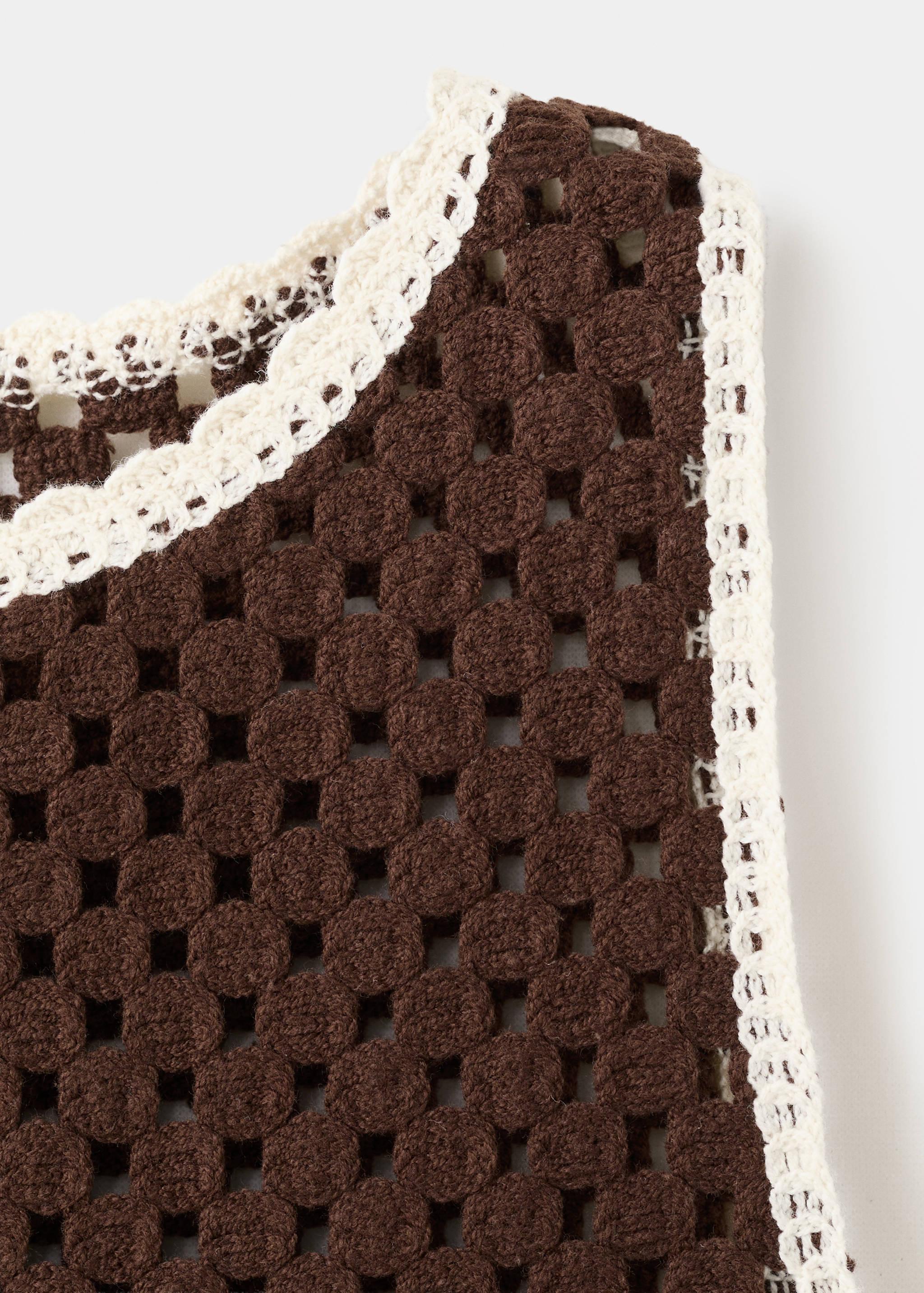 Floral-embroidered crochet top - Details of the article 8