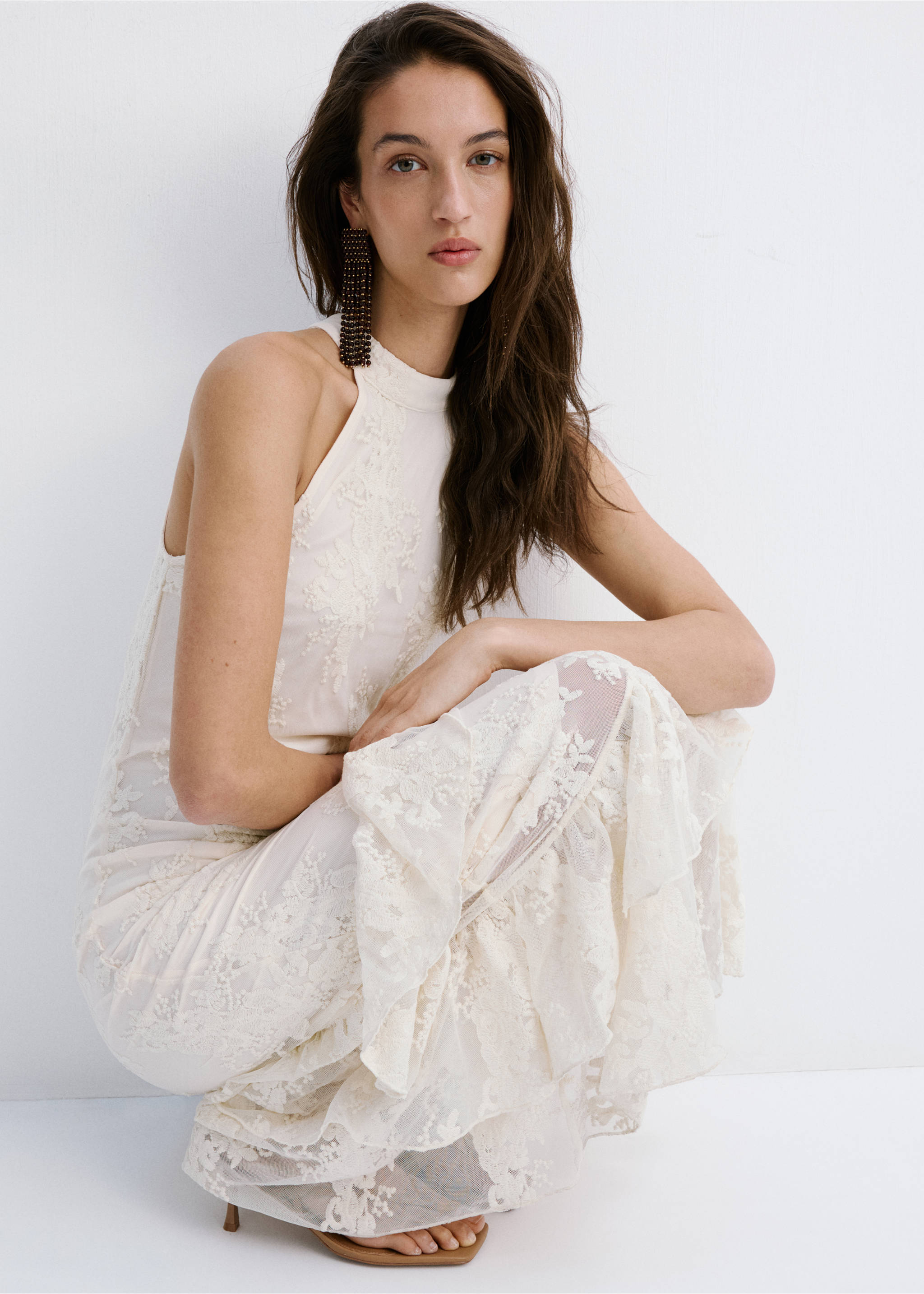 Frills embroidered dress - Details of the article 2, Ecru. Ref: 27019063-00.