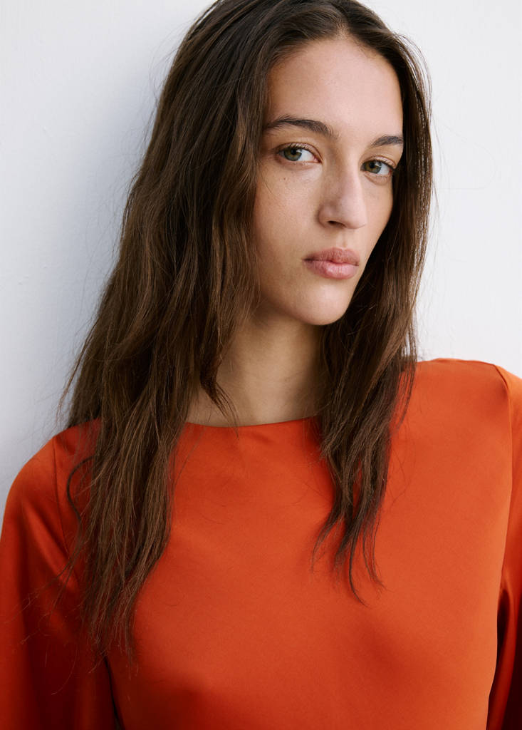Flared-sleeve satin dress — Russet