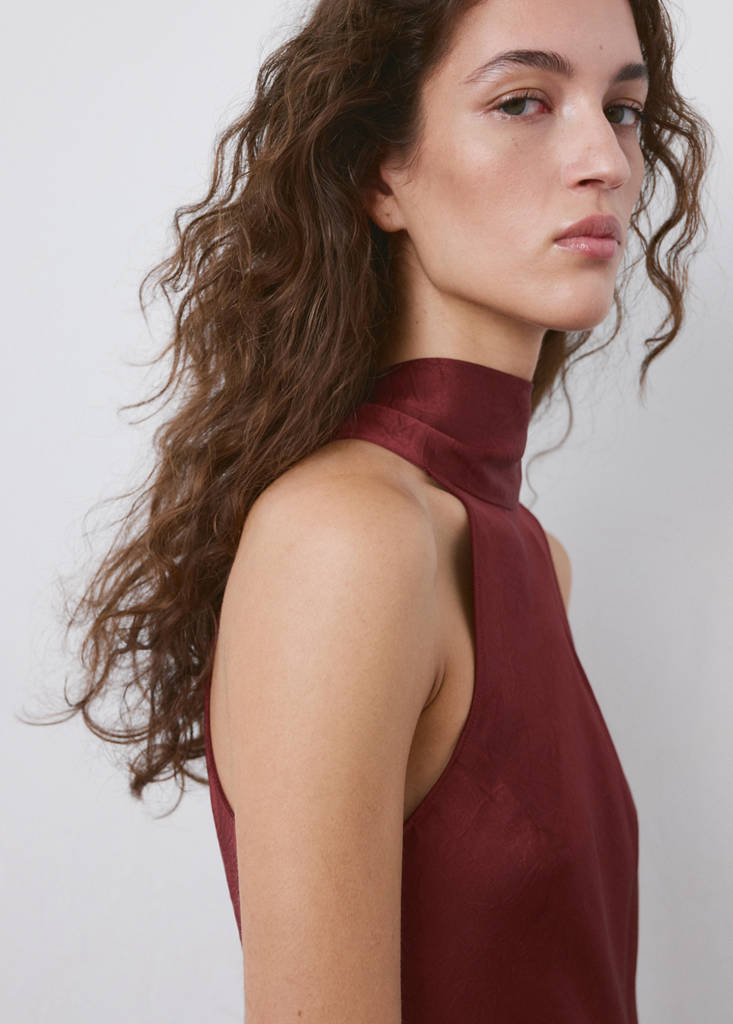 Wrinkled effect halter dress — Burgundy