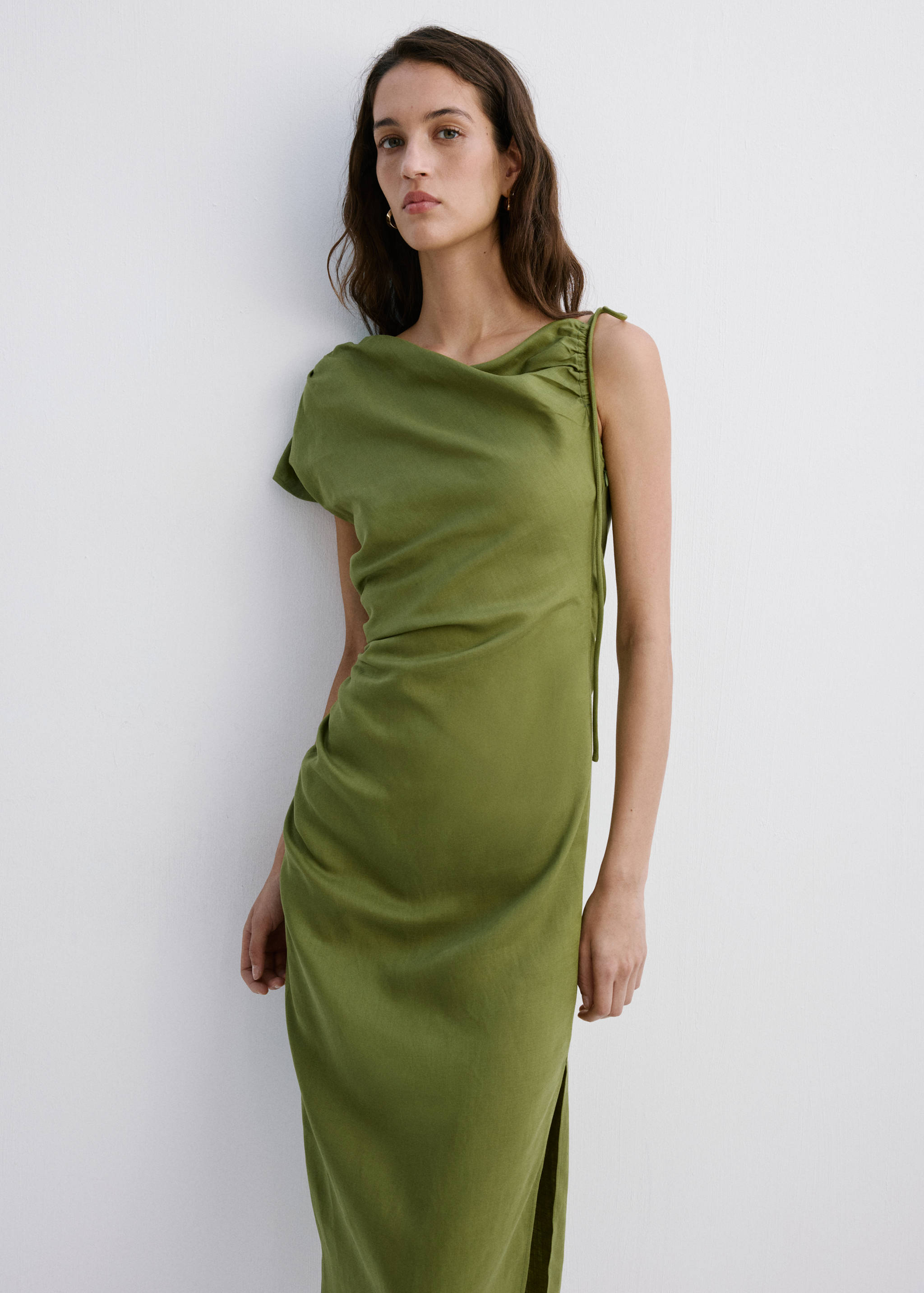 Asymmetric side ruched dress - Medium plane
