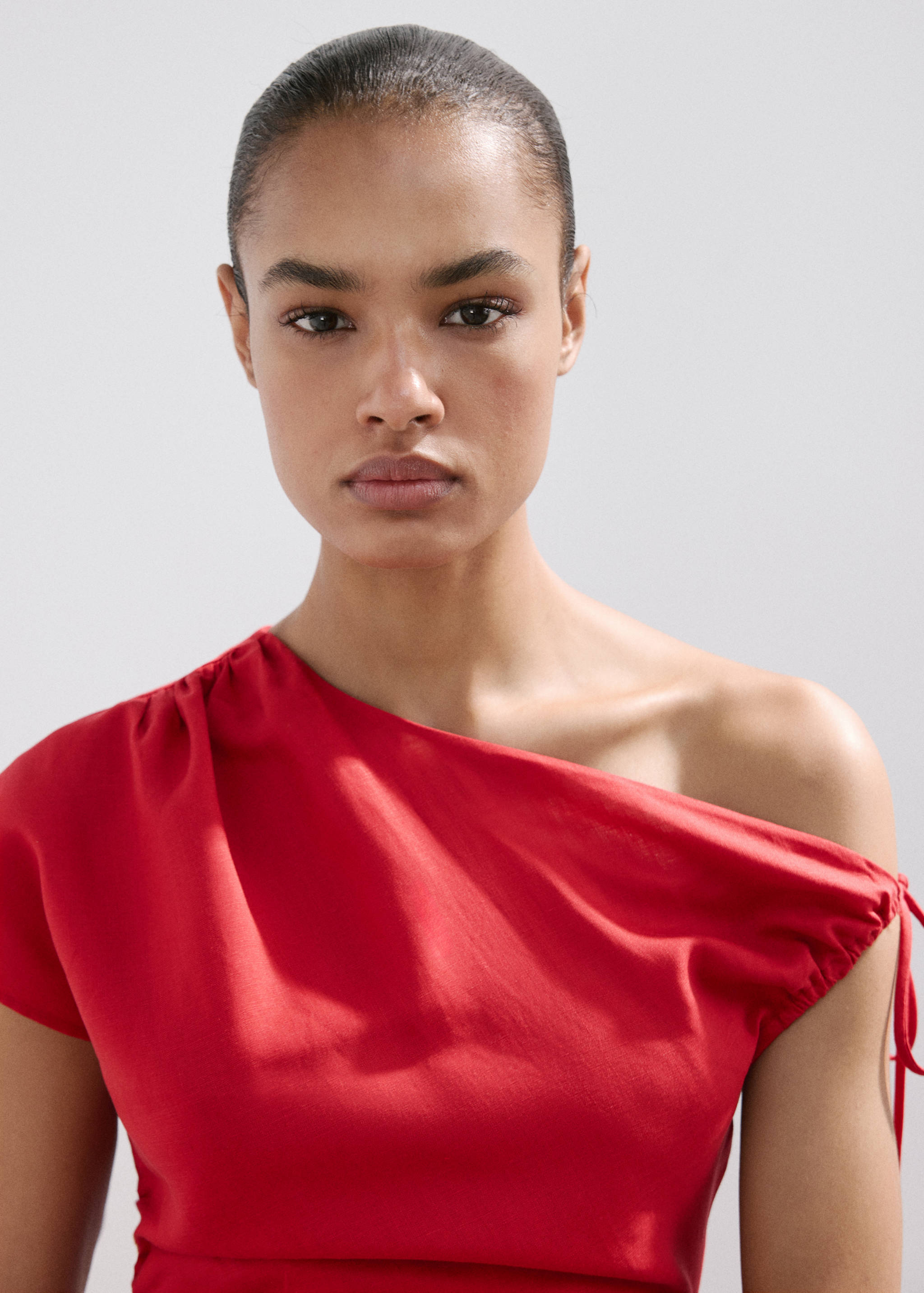 Asymmetric side ruched dress - Details of the article 1