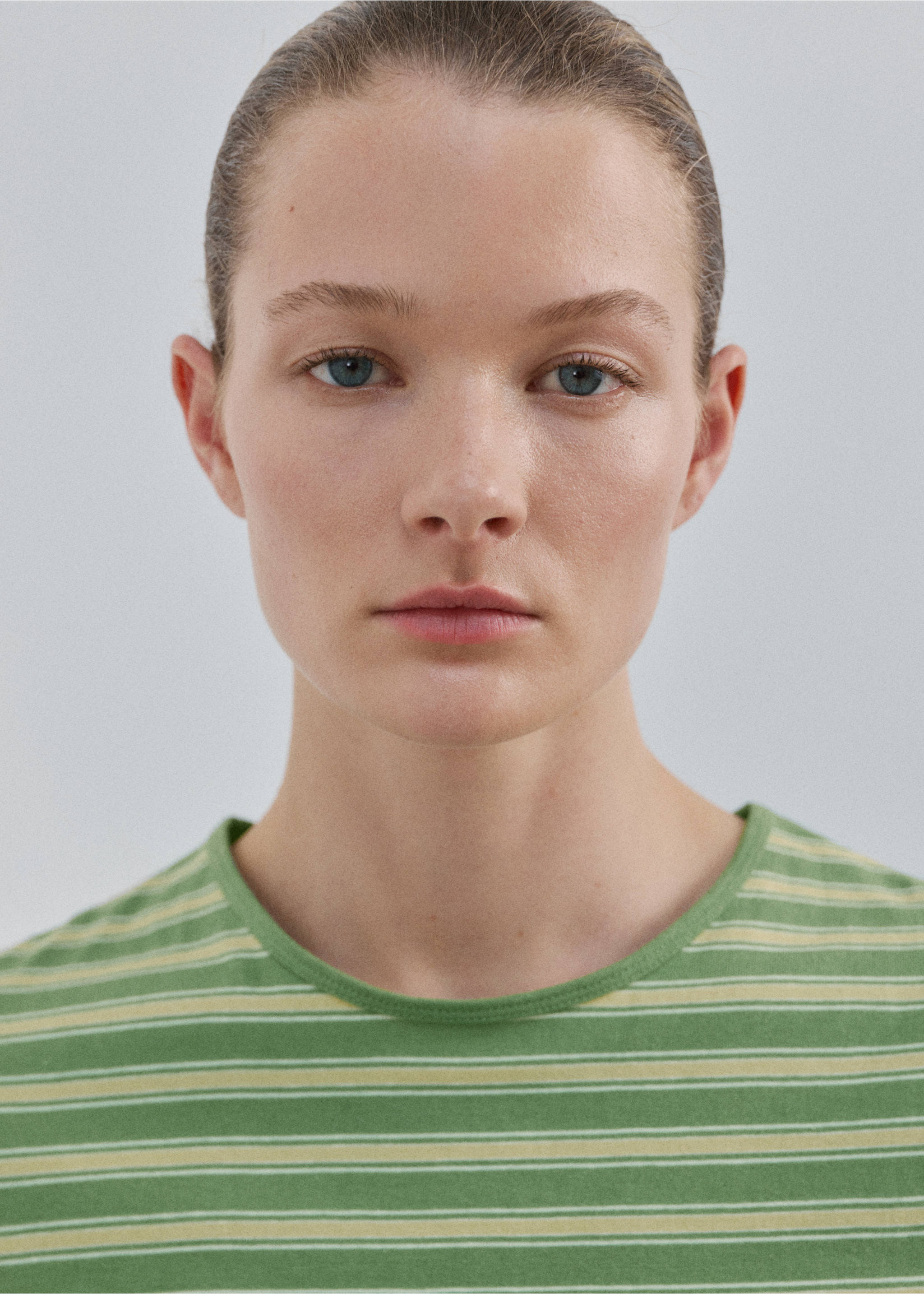 T-shirt ancli - Details of the article 1, Pastel Green. Ref: 27019080-00.