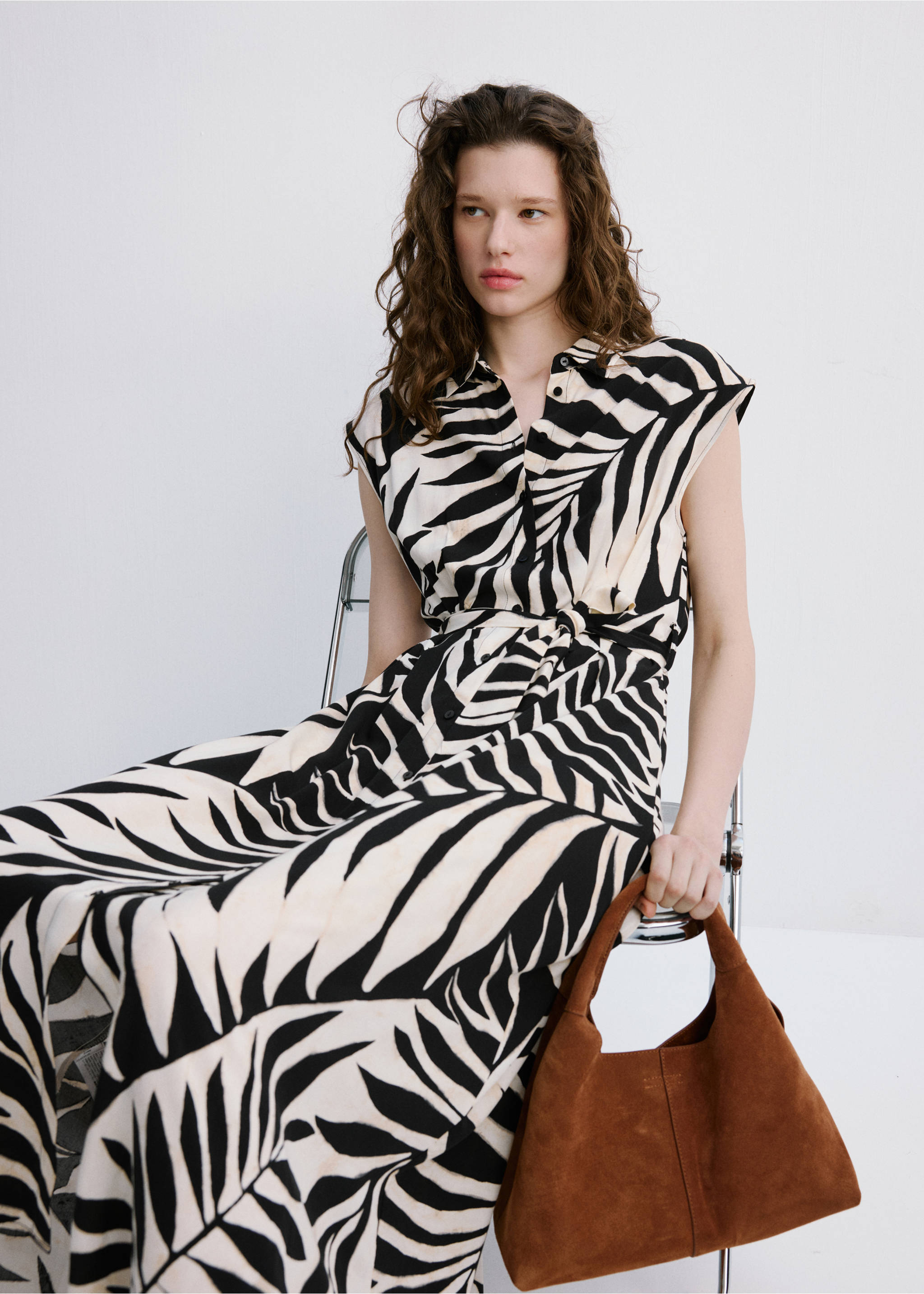 Robe chemisier imprimée - Détail de l'article 2, Noir. Ref: 27019083-00.