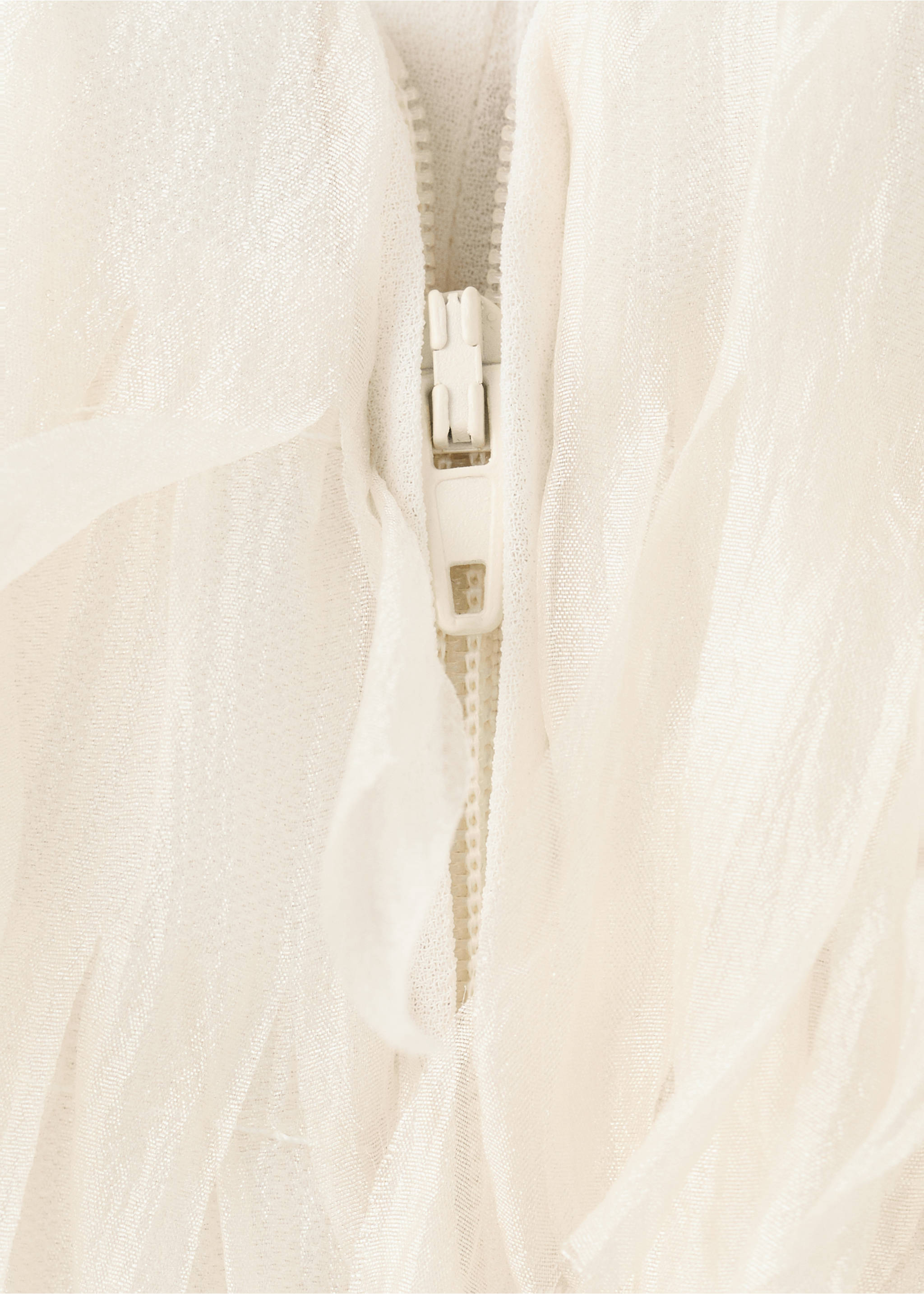 Textured crop top - Details of the article 0, Vanilla. Ref: 27019085-00.