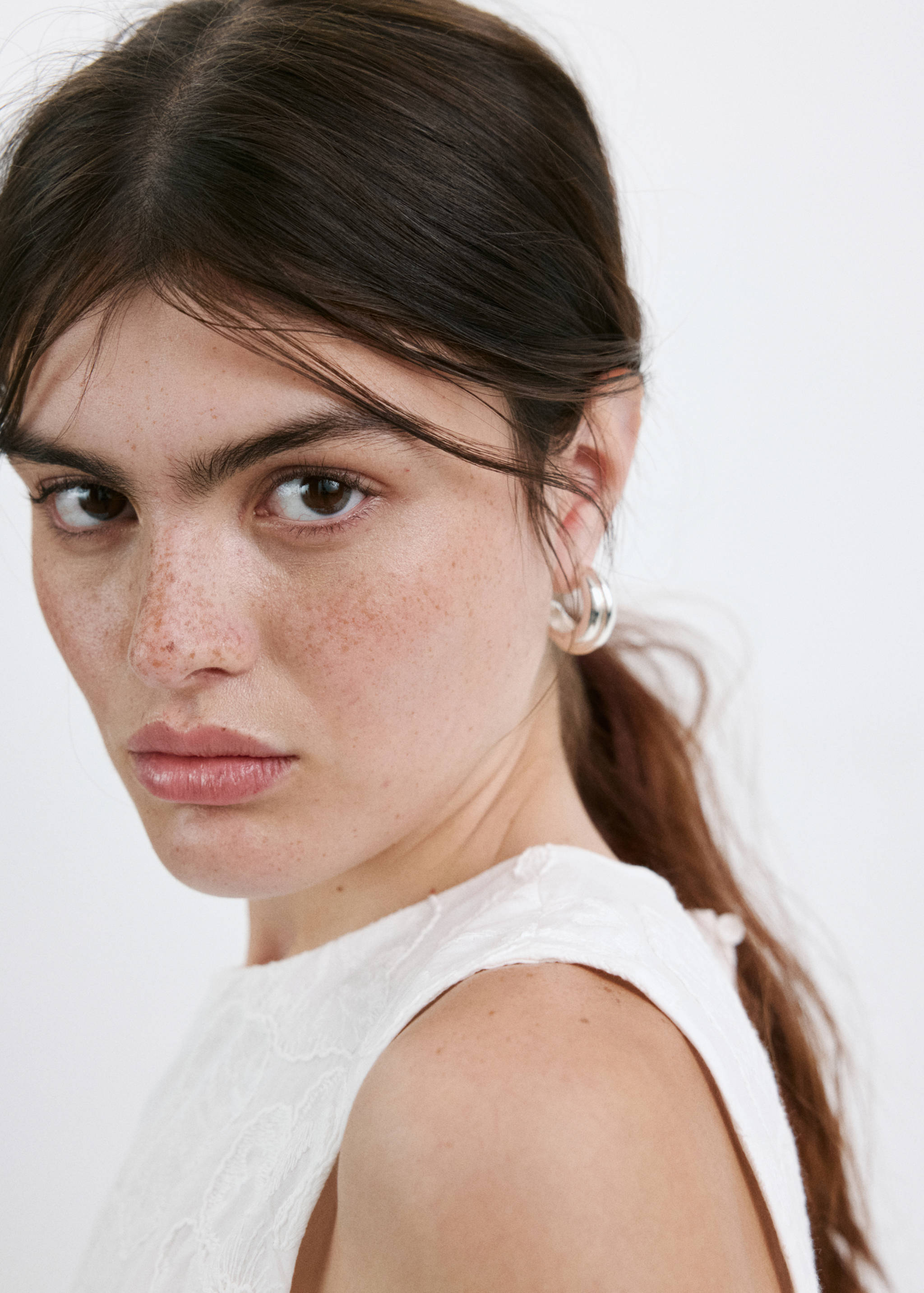 Floral embroidered cotton top - Details of the article 1