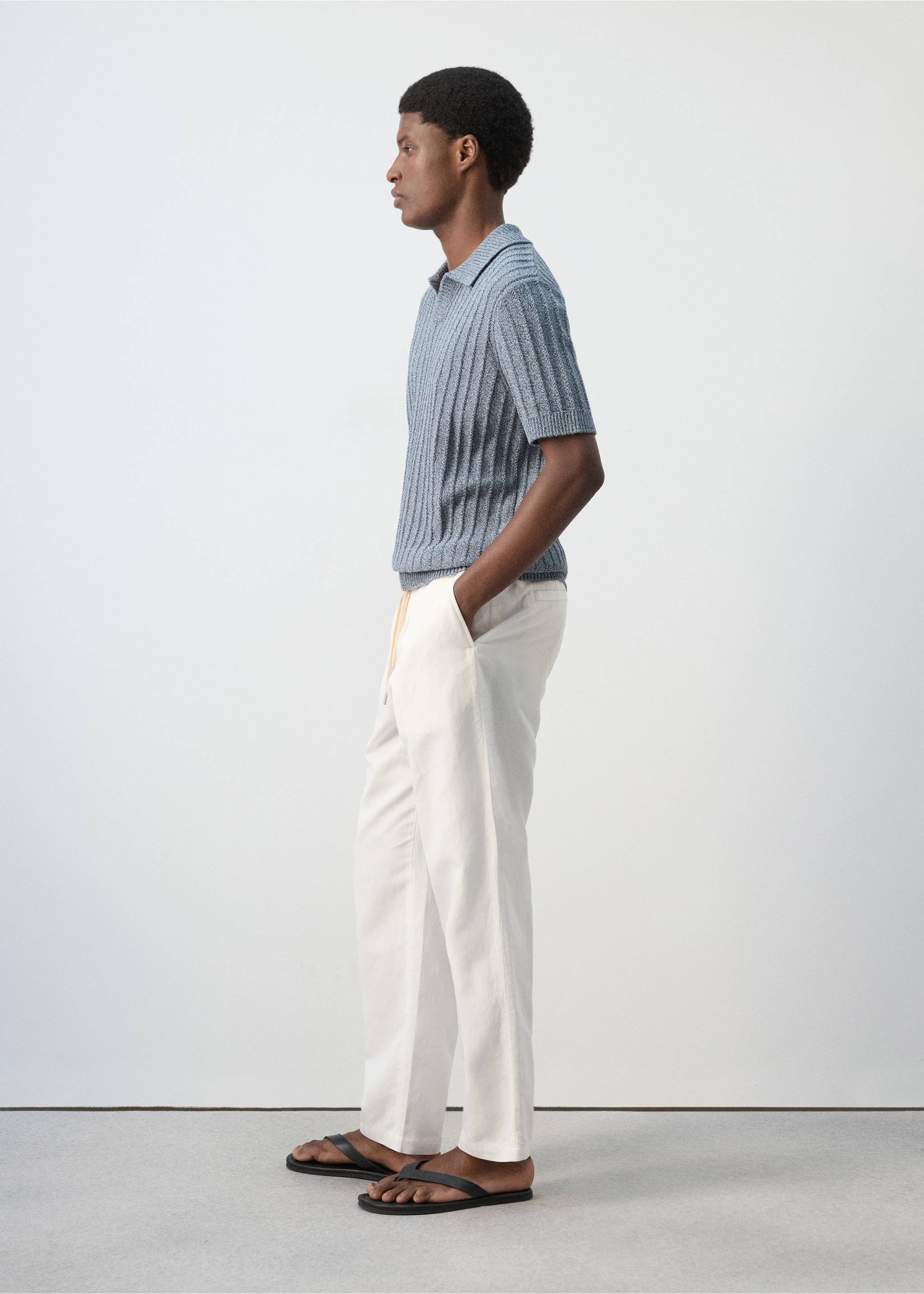 100% cotton fine-knit polo shirt - Details of the article 2, Indigo Blue. Ref: 27019209-00.