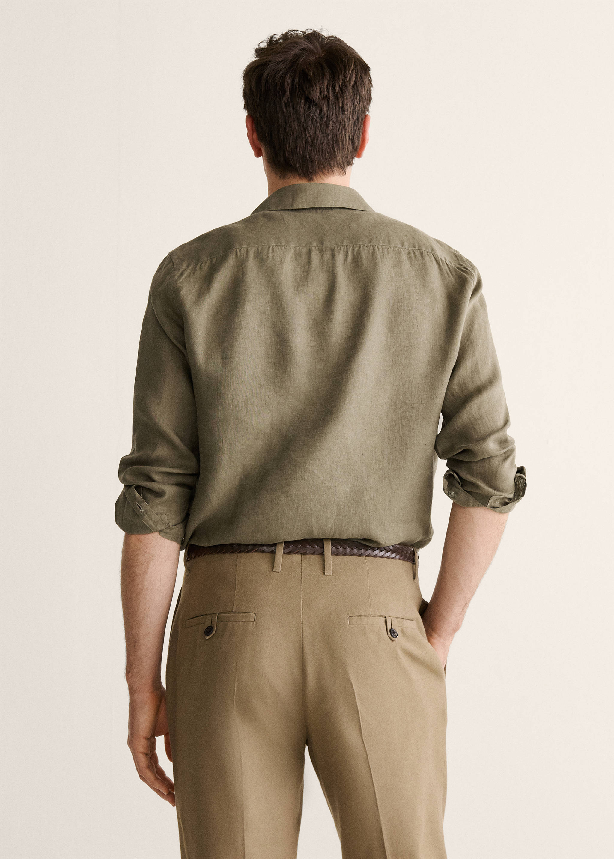 Regular-fit 100% linen shirt - Reverse of the article