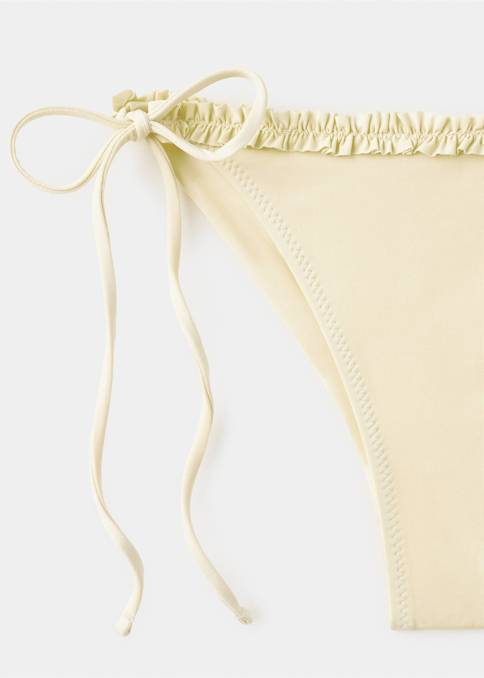 Culotte bikini froncée - Détail de l'article 8, Écru. Ref: 27019412-00.