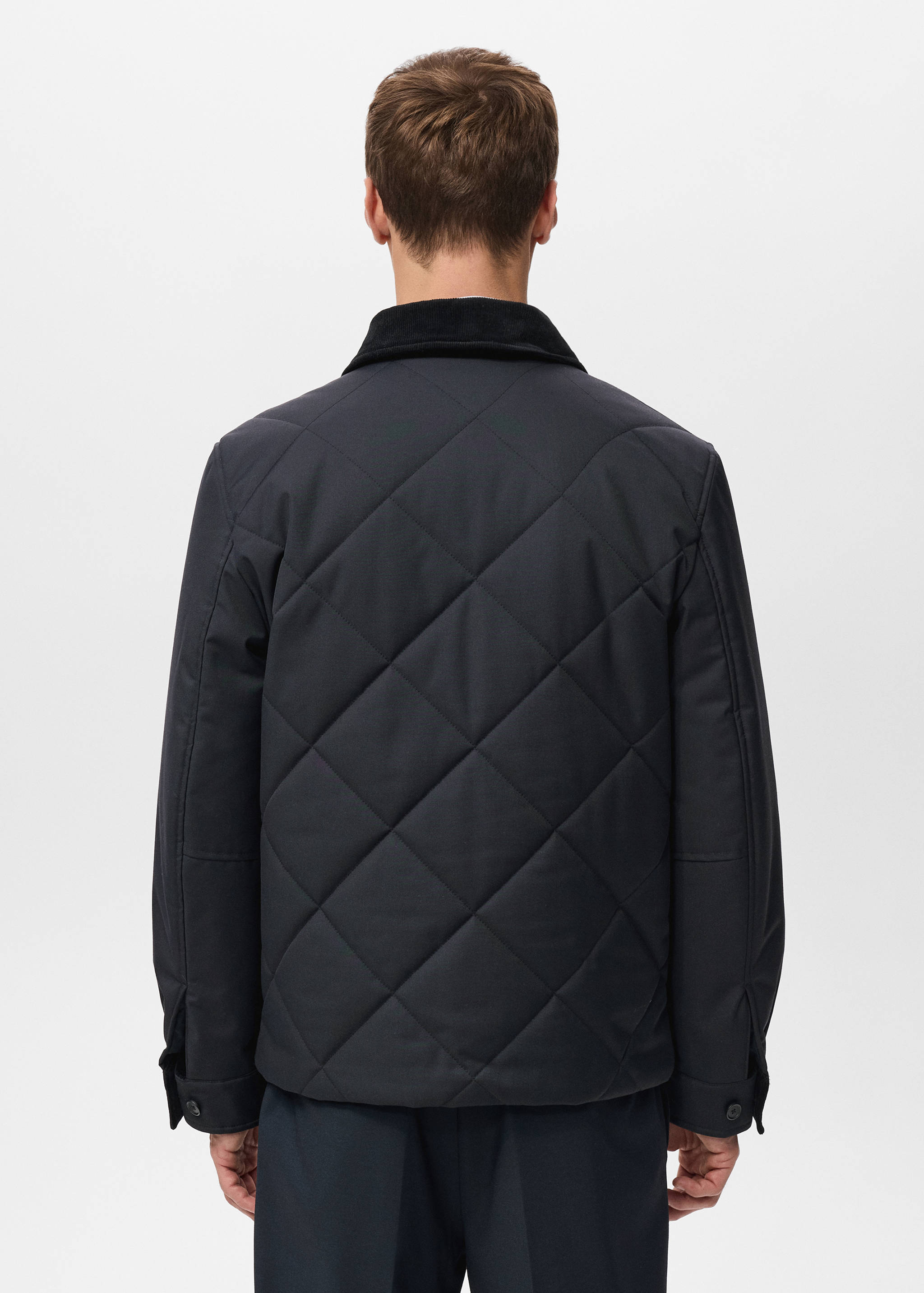 Quilted water repellent jacket - Reverse of the article