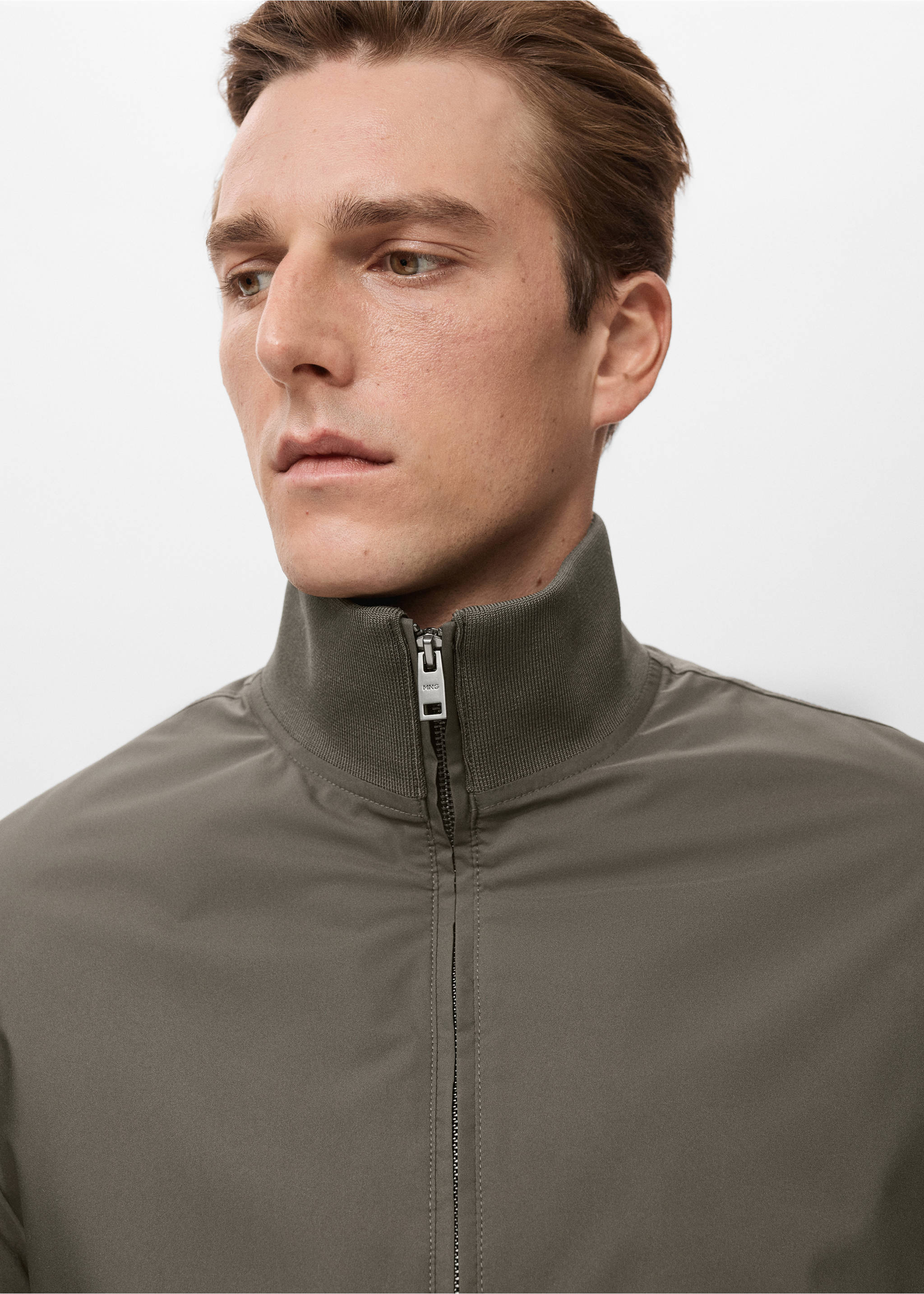 Water-repellent bomber jacket - Details of the article 1, Khaki. Ref: 27021181-00.