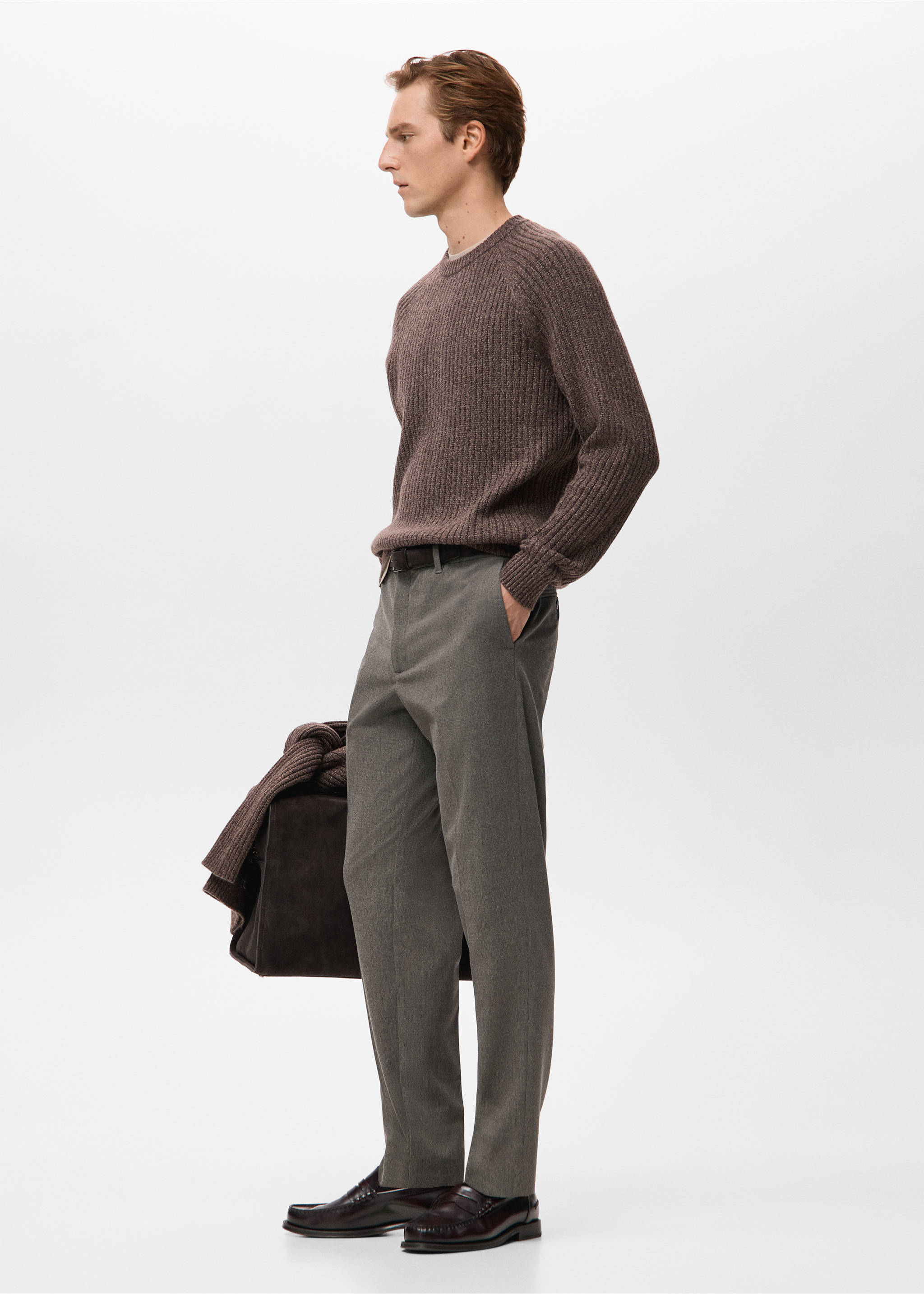 Fluid regular-fit trousers - Details of the article 2, Medium Brown. Ref: 27021189-00.