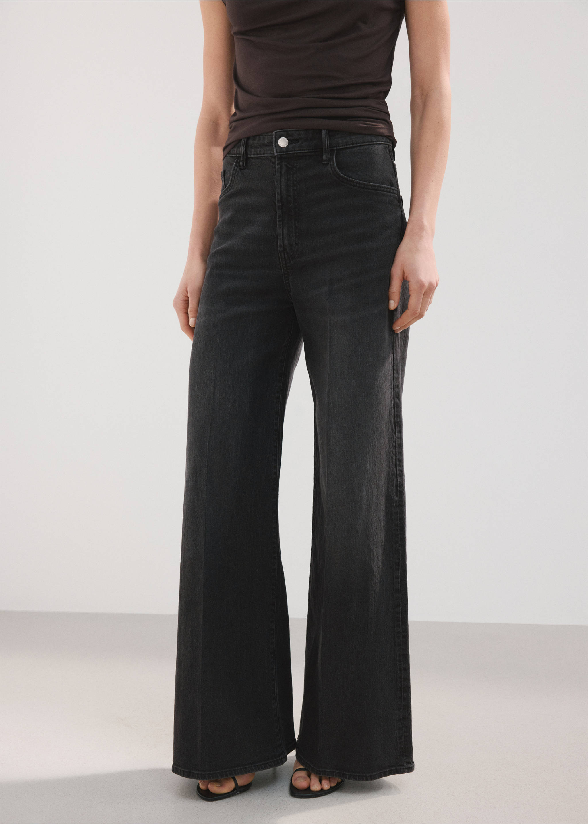 Jeans wide leg tiro alto - Plano medio, Denim negro. Ref: 27021196-00.