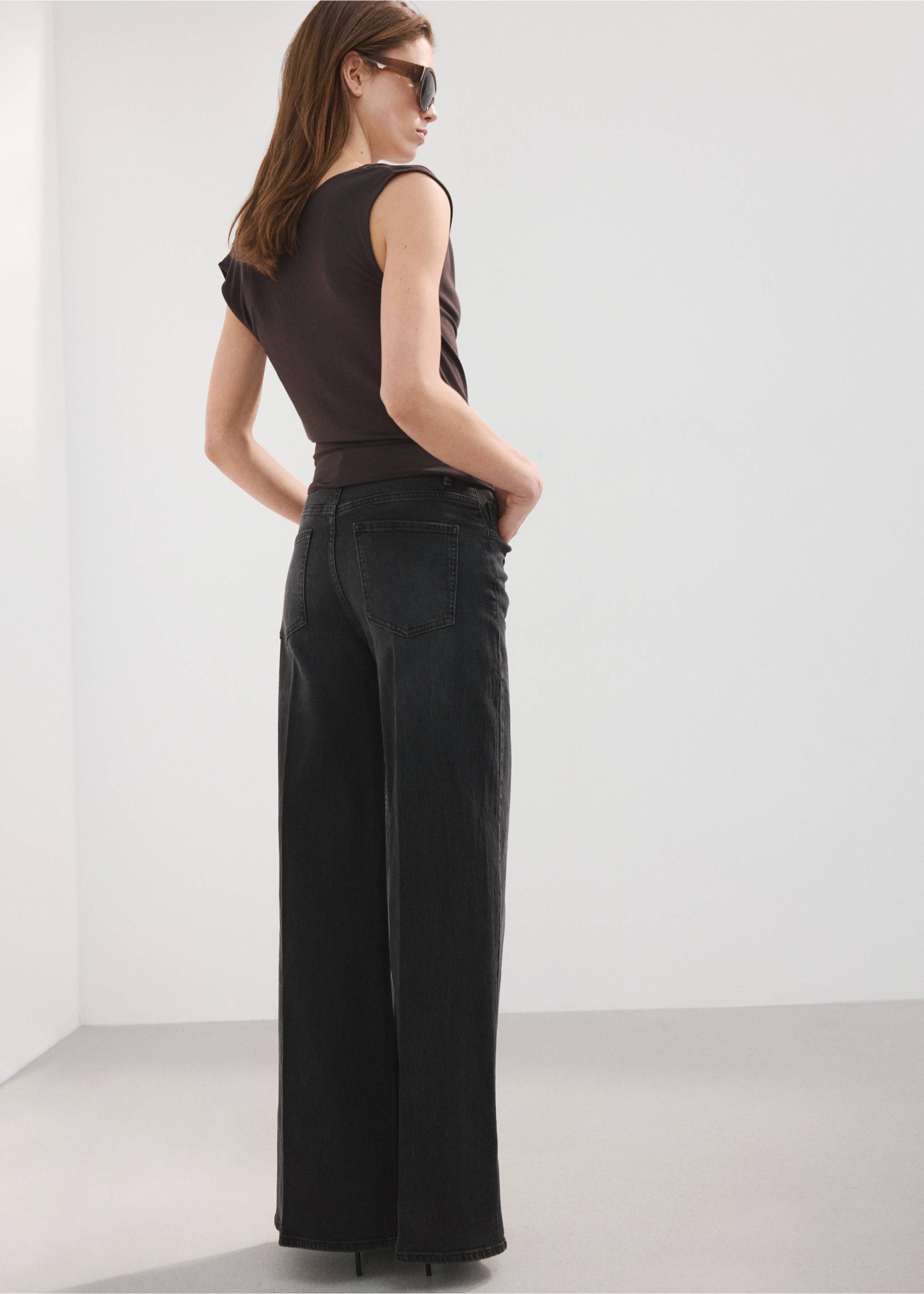 Jeans wide leg tiro alto - Reverso del artículo, Denim negro. Ref: 27021196-00.